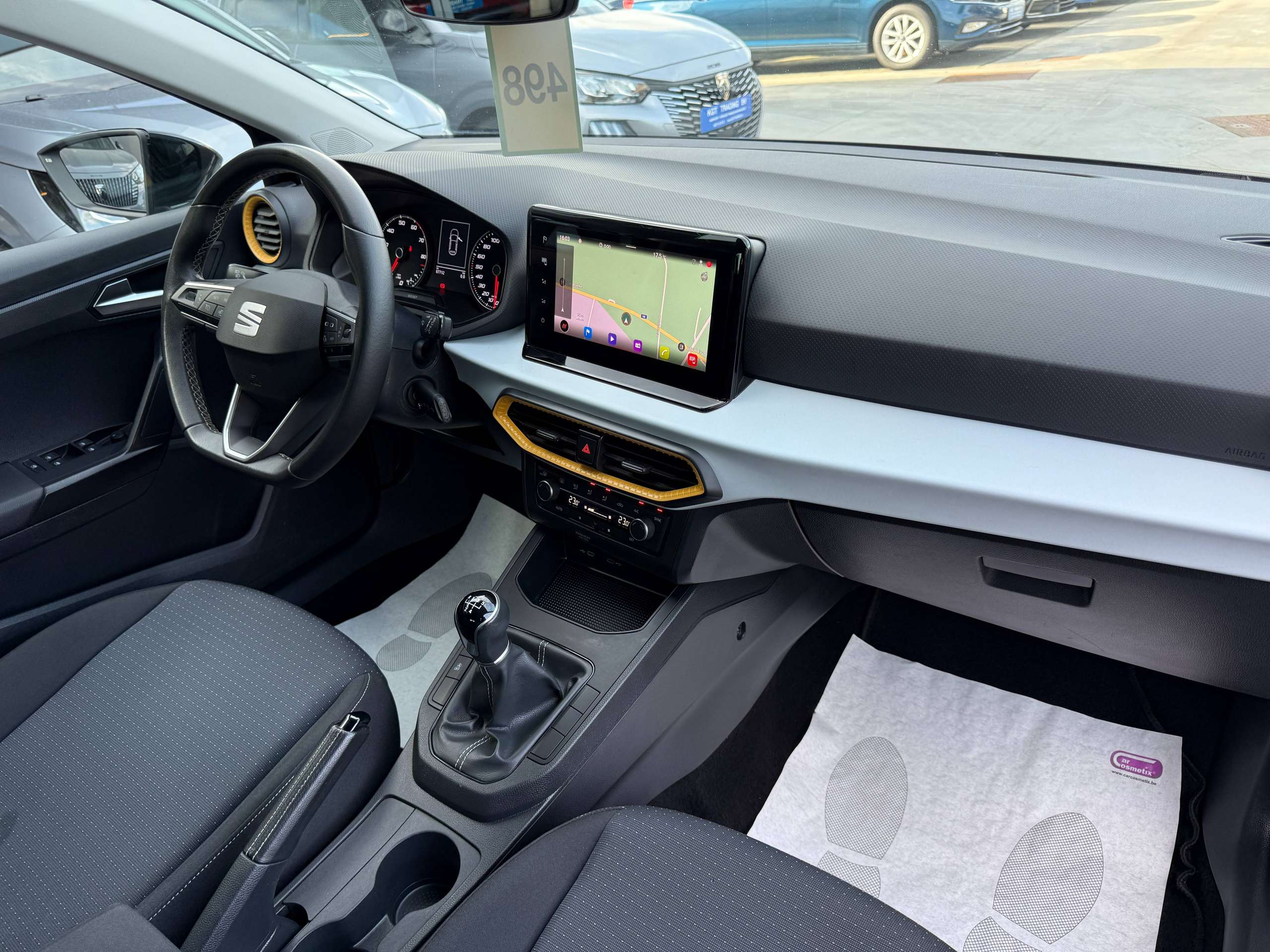 89ebc85c-8e80-4bd4-8a5c-31bfa5e0042d30-seat-ibiza-1-0i-80pk-5-deurs-navigatie-full-led-carplay-pdc-alu-bluetooth-airco.jpg