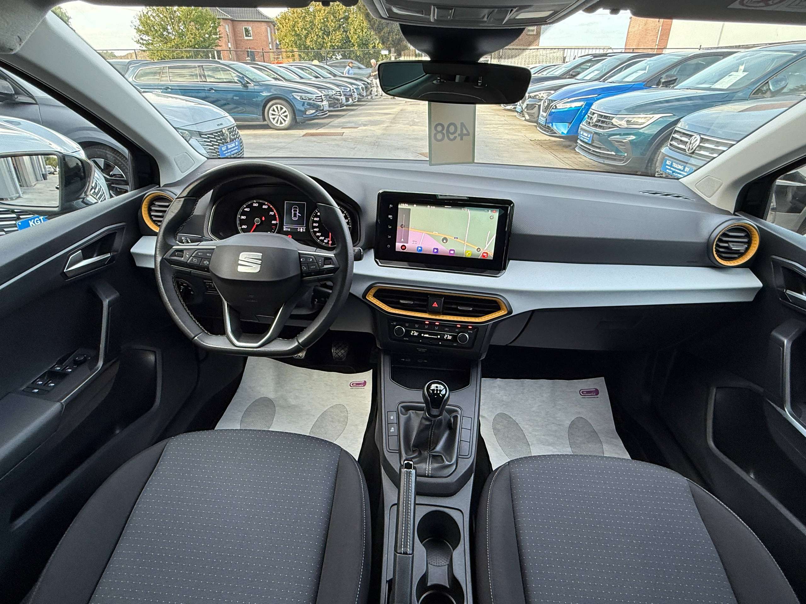 89ebc85c-8e80-4bd4-8a5c-31bfa5e0042d34-seat-ibiza-1-0i-80pk-5-deurs-navigatie-full-led-carplay-pdc-alu-bluetooth-airco.jpg