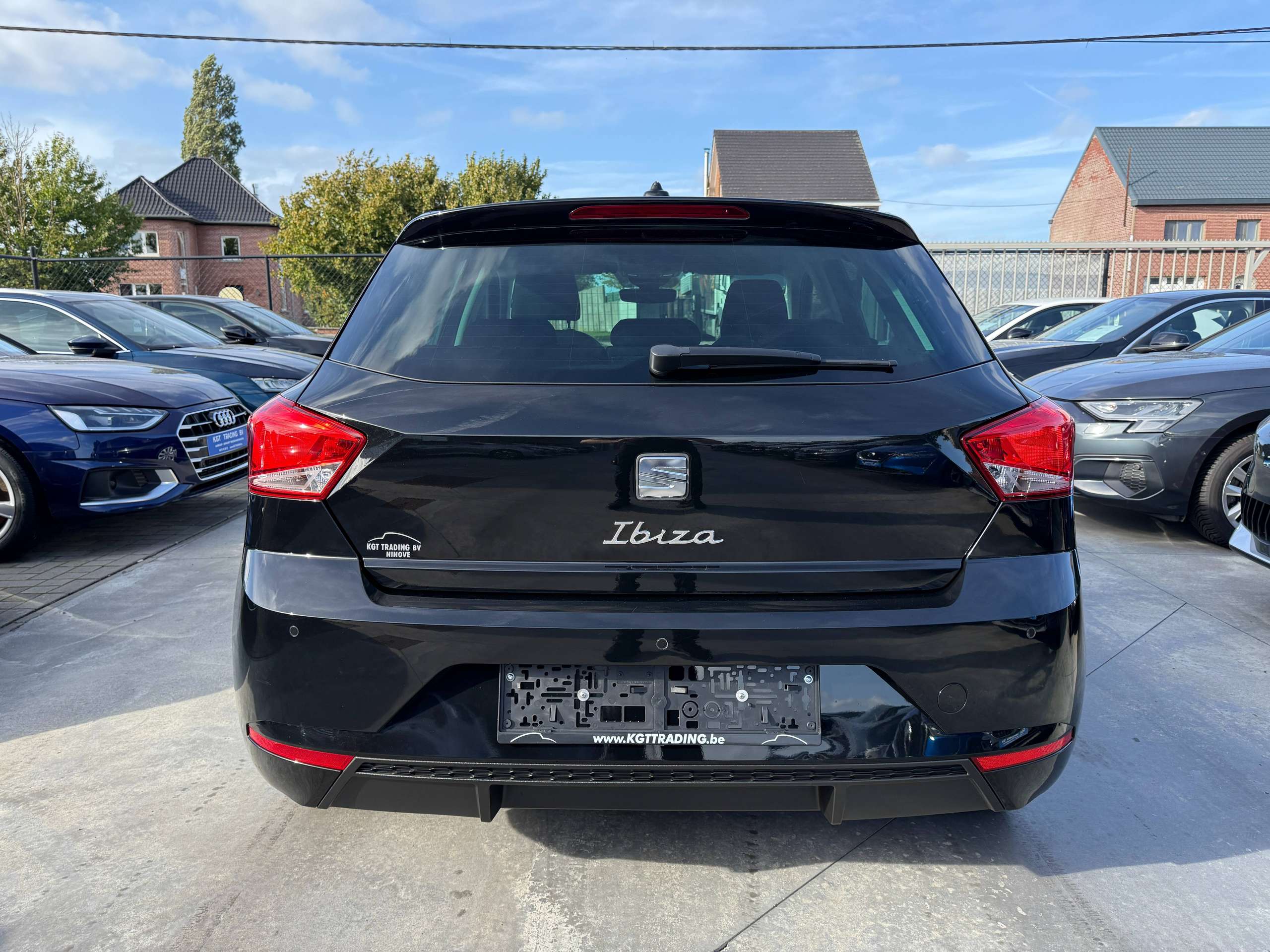 89ebc85c-8e80-4bd4-8a5c-31bfa5e0042d6-seat-ibiza-1-0i-80pk-5-deurs-navigatie-full-led-carplay-pdc-alu-bluetooth-airco.jpg