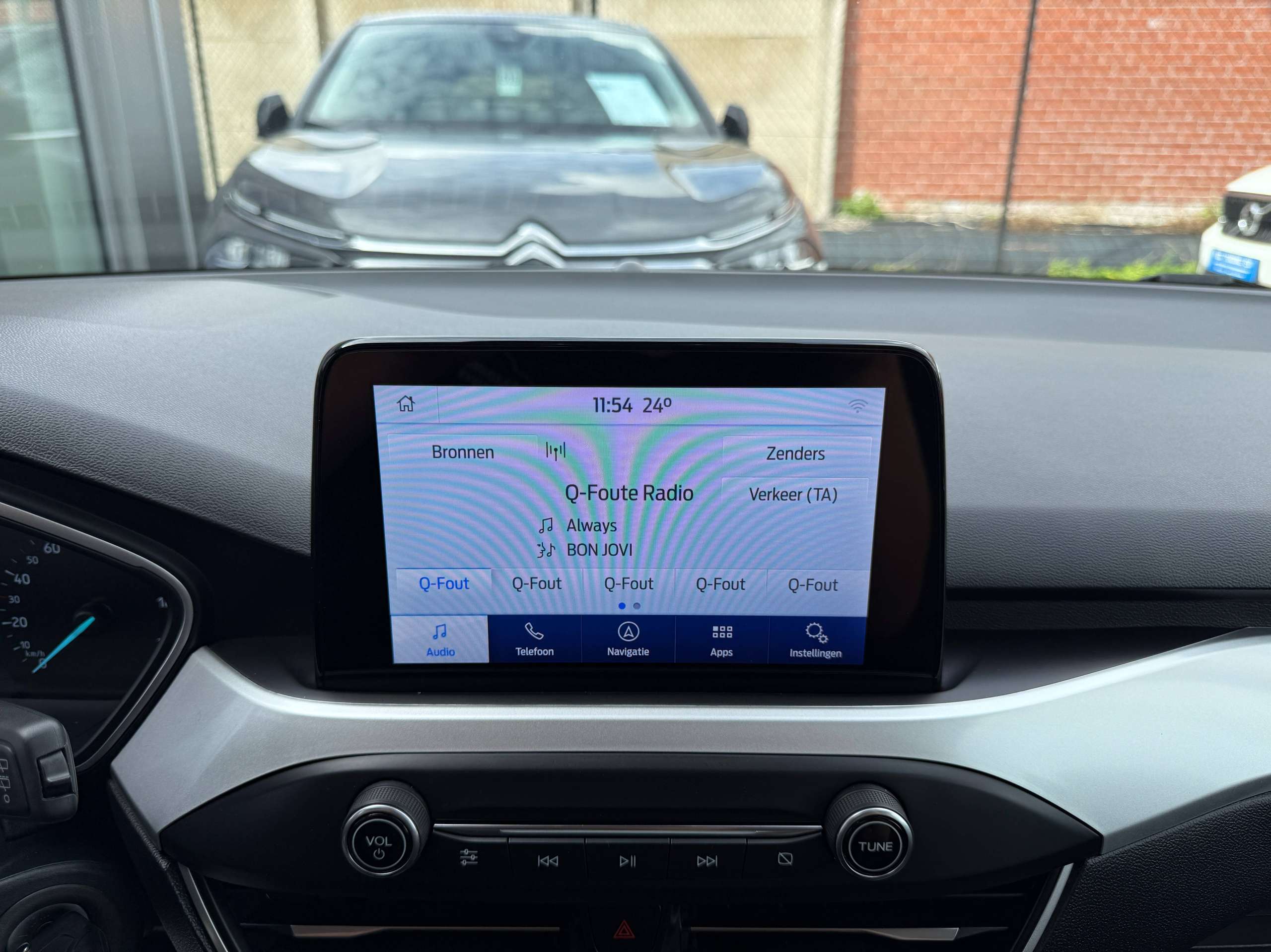 8ae359a4-1ab2-4196-8466-214e40781e4123-ford-focus-1-5-tdci-automaat-clipper-full-led-navigatie-camera-carplay-dab-trekhaak.jpg