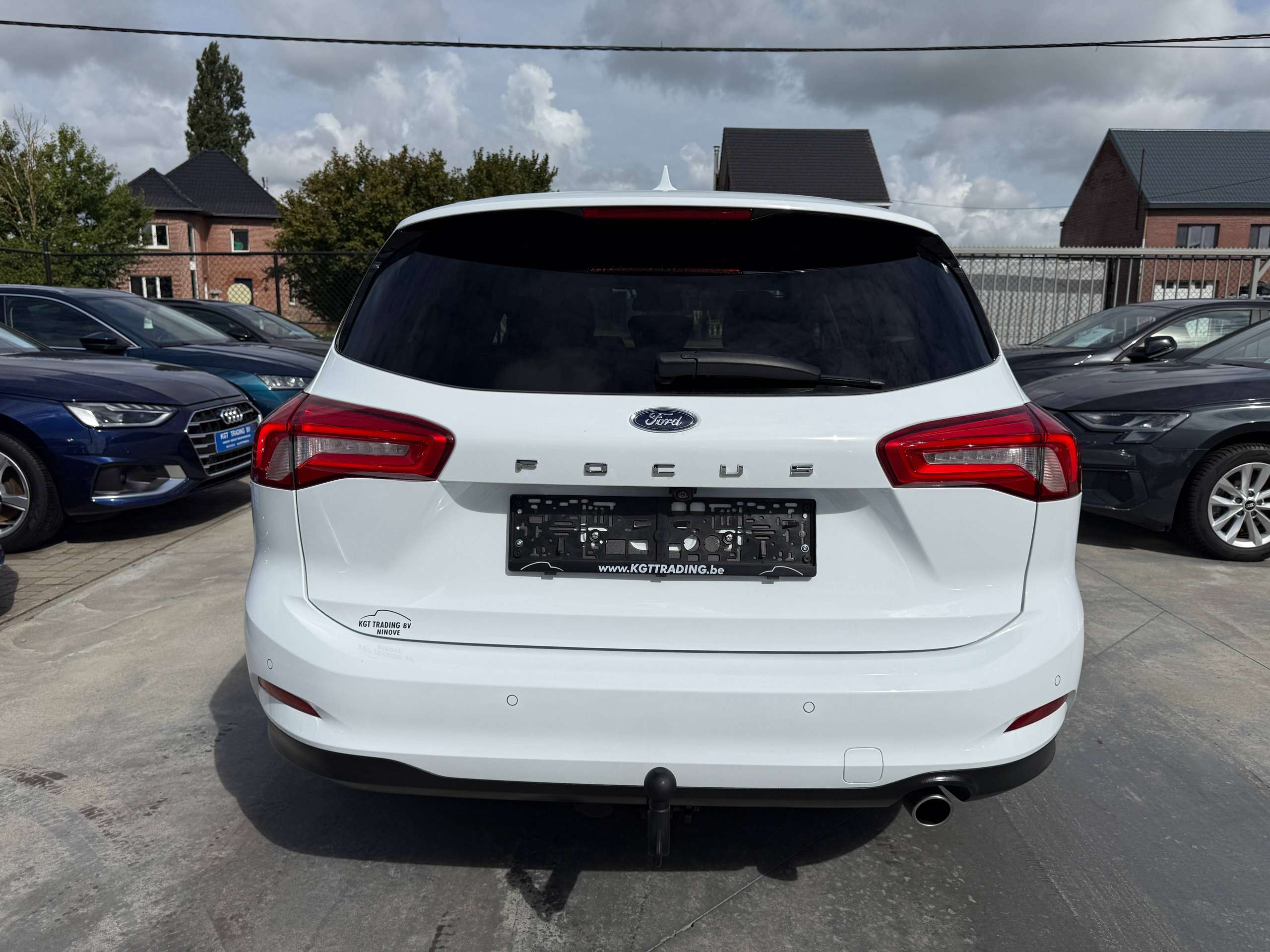8ae359a4-1ab2-4196-8466-214e40781e416-ford-focus-1-5-tdci-automaat-clipper-full-led-navigatie-camera-carplay-dab-trekhaak.jpg