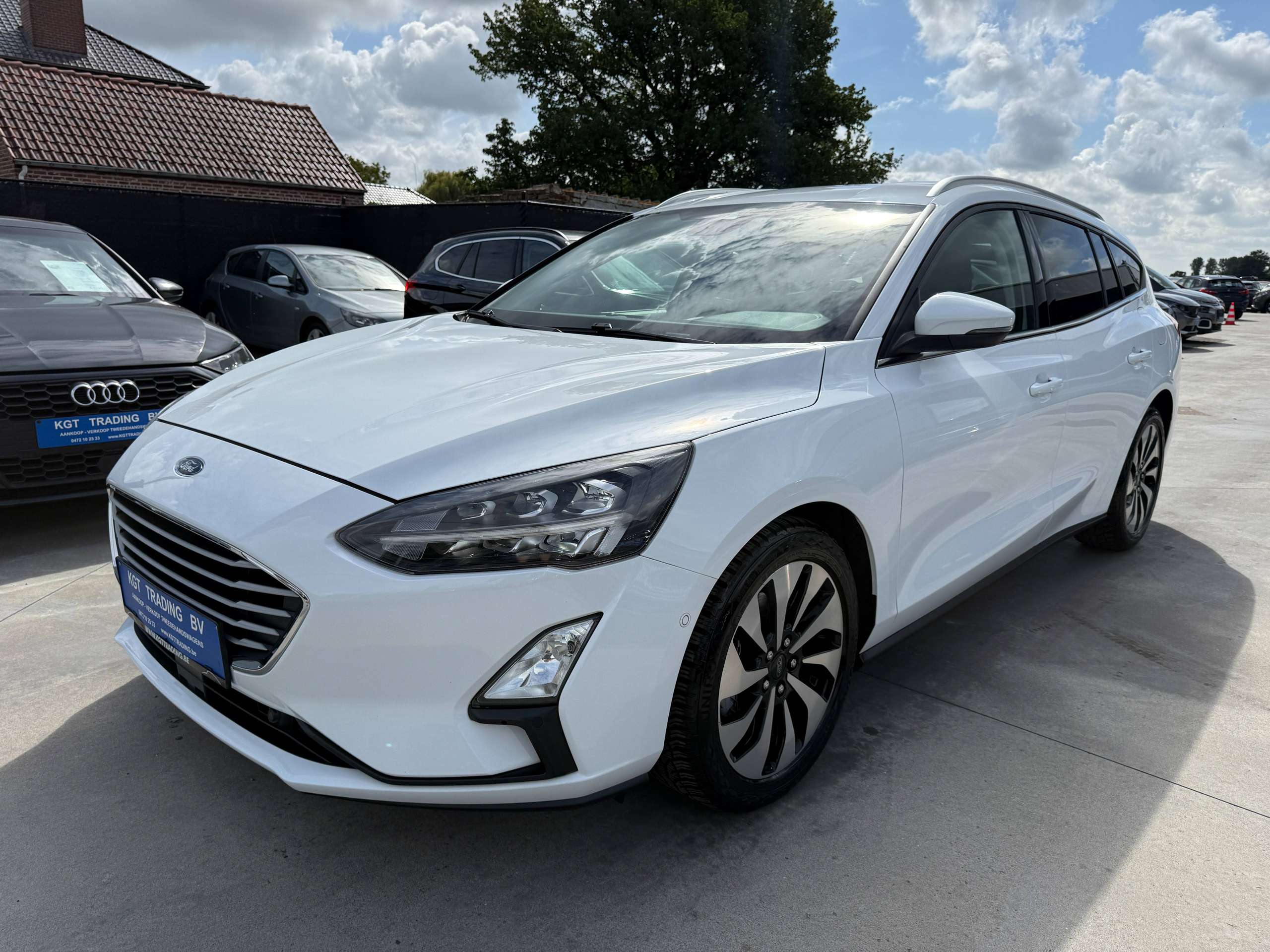 8ae359a4-1ab2-4196-8466-214e40781e419-ford-focus-1-5-tdci-automaat-clipper-full-led-navigatie-camera-carplay-dab-trekhaak.jpg