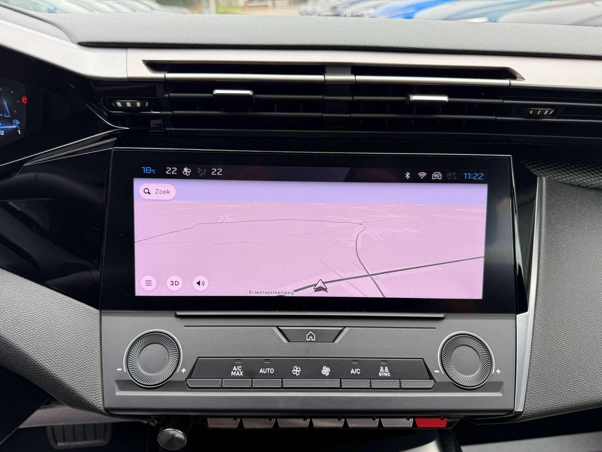 8afda8e2-235c-42f7-8a26-0b19f86080e419-peugeot-308-1-2i-130pk-automaat-5-deurs-full-led-carplay-navigatie-bluetooth-pdc-alu.jpg