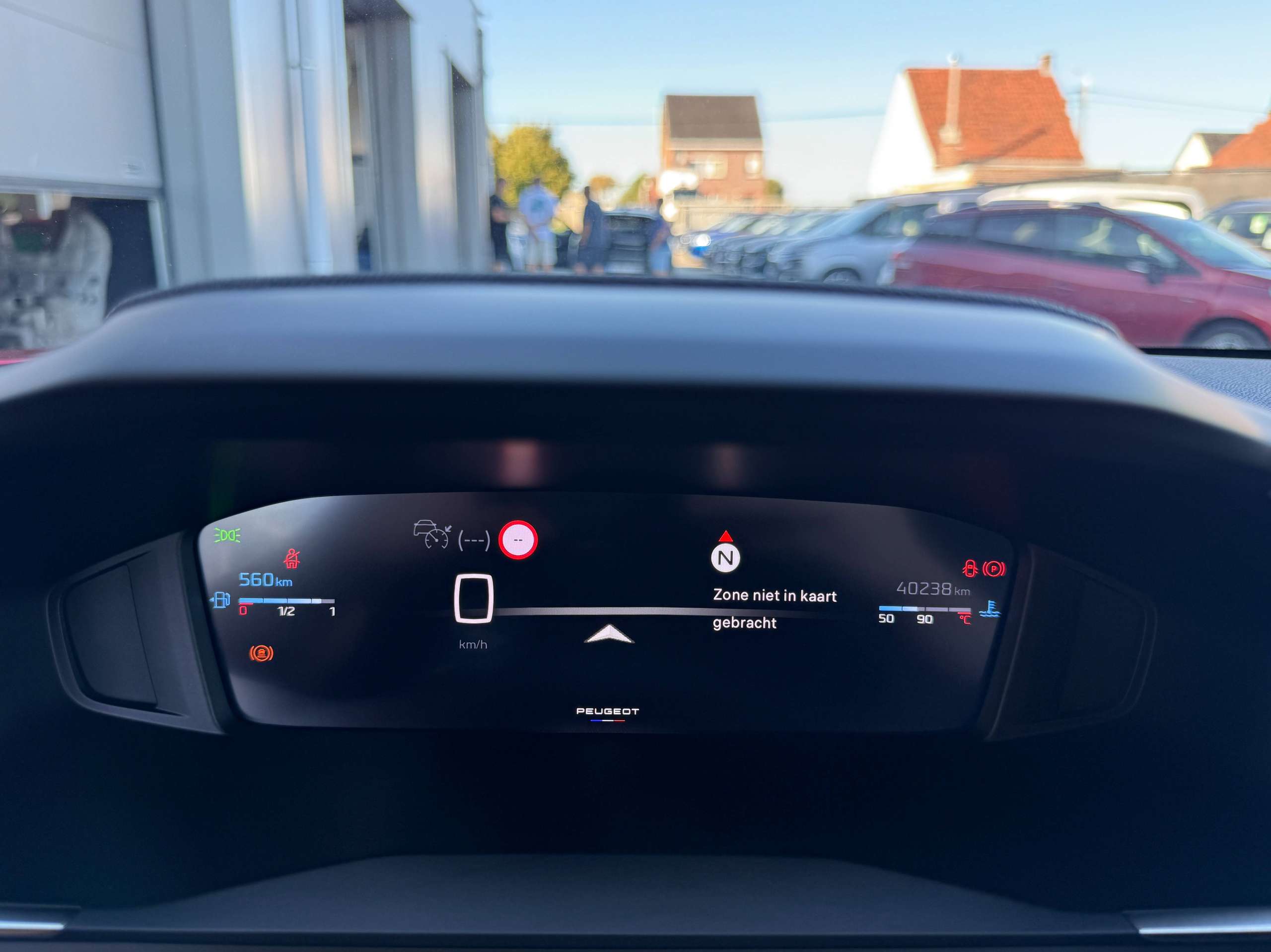 90d8d069-2bd1-47a9-bab8-9fd2ce4bd65b29-peugeot-2008-1-2i-turbo-allure-360-camera-navigatie-full-led-carplay-leder-bluetooth-dab-alu.jpg