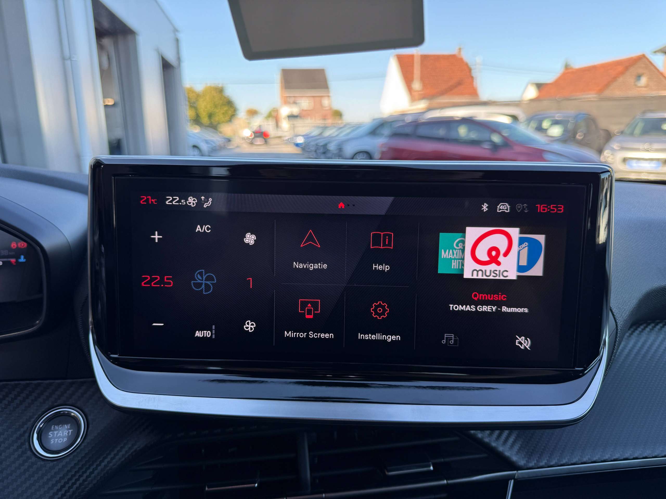 90d8d069-2bd1-47a9-bab8-9fd2ce4bd65b37-peugeot-2008-1-2i-turbo-allure-360-camera-navigatie-full-led-carplay-leder-bluetooth-dab-alu.jpg