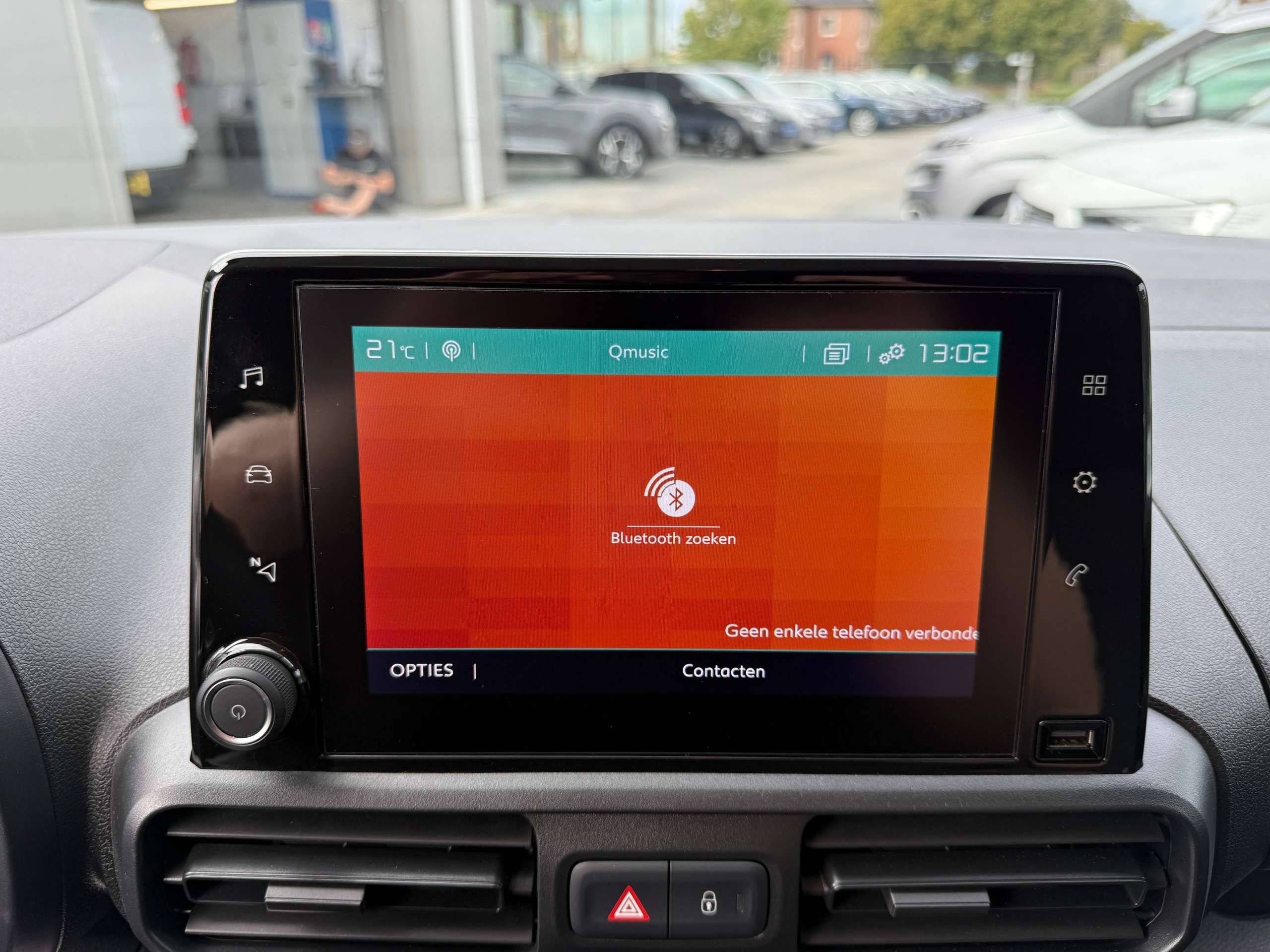 96fbdd78-ef3a-4ab2-b829-c511f4c9f8d524-citroen-berlingo-1-2i-110pk-xl-2-schuifdeuren-navigatie-carplay-dab-pdc-trekhaak.jpg