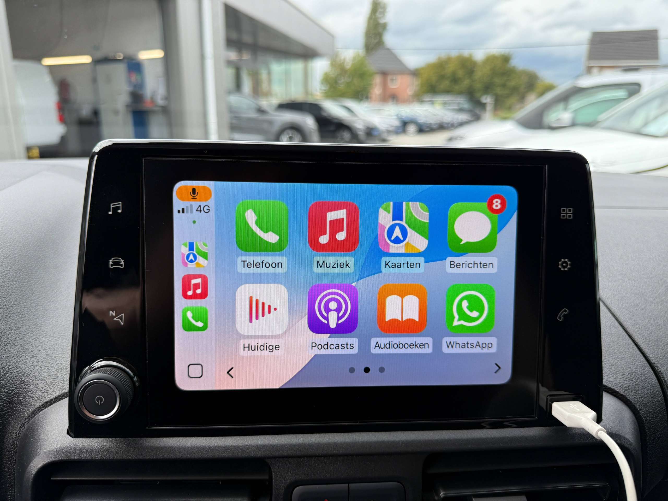 96fbdd78-ef3a-4ab2-b829-c511f4c9f8d525-citroen-berlingo-1-2i-110pk-xl-2-schuifdeuren-navigatie-carplay-dab-pdc-trekhaak.jpg