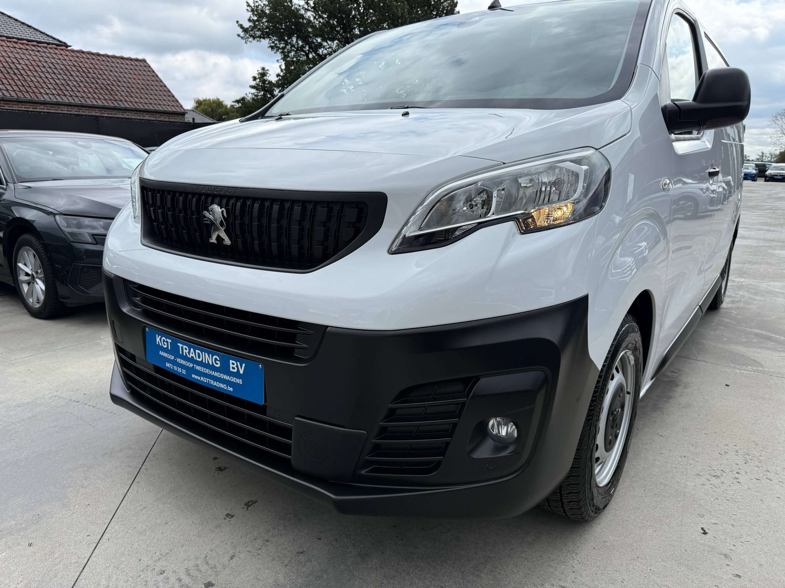 97995efc-761f-4e7e-ab55-fdc92f71cdbb10-peugeot-expert-2-0-bluehdi-3-zit-automaat-navigatie-camera-dode-hoek-adaptieve-cruise-control.jpg