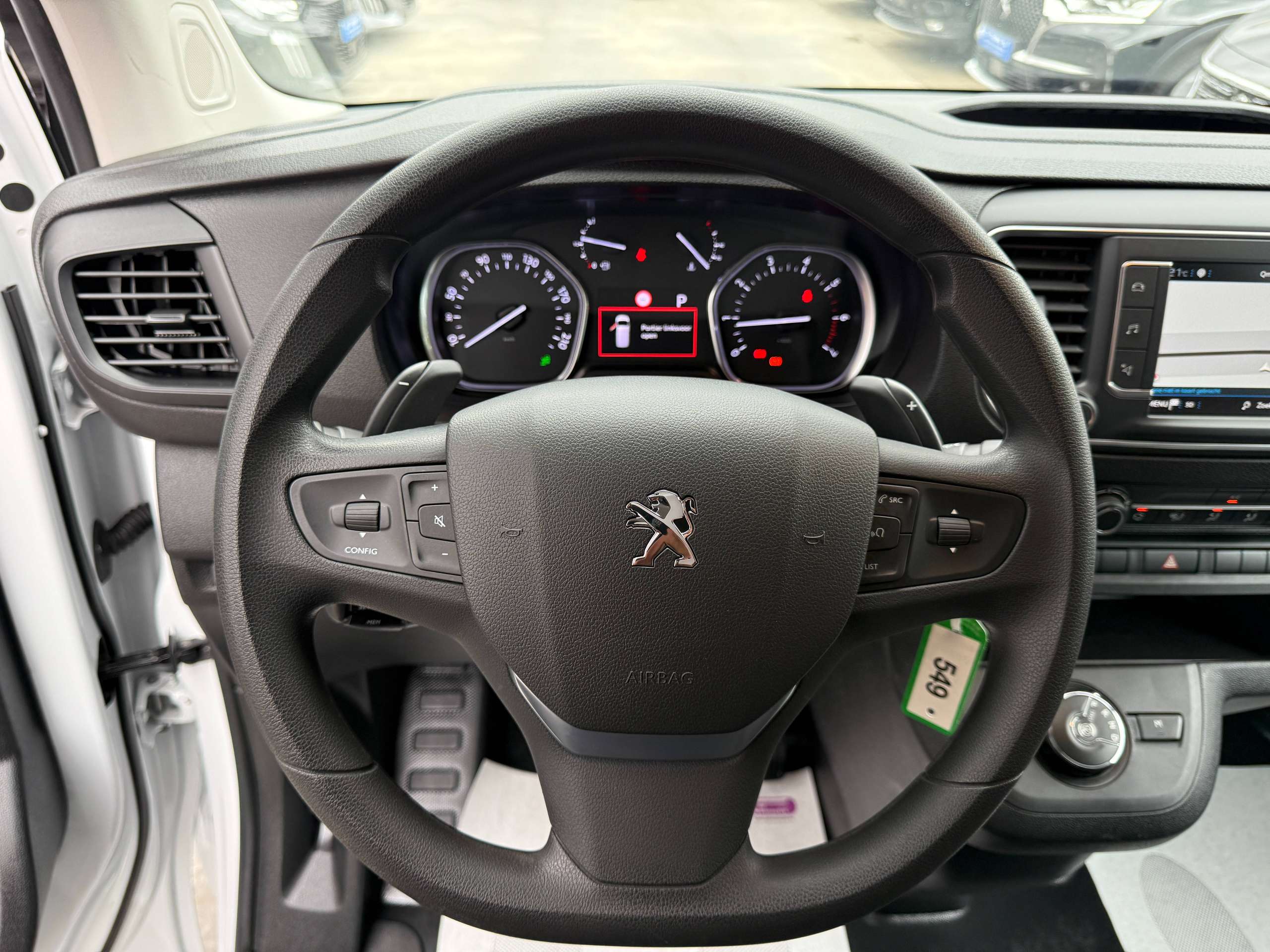 97995efc-761f-4e7e-ab55-fdc92f71cdbb17-peugeot-expert-2-0-bluehdi-3-zit-automaat-navigatie-camera-dode-hoek-adaptieve-cruise-control.jpg