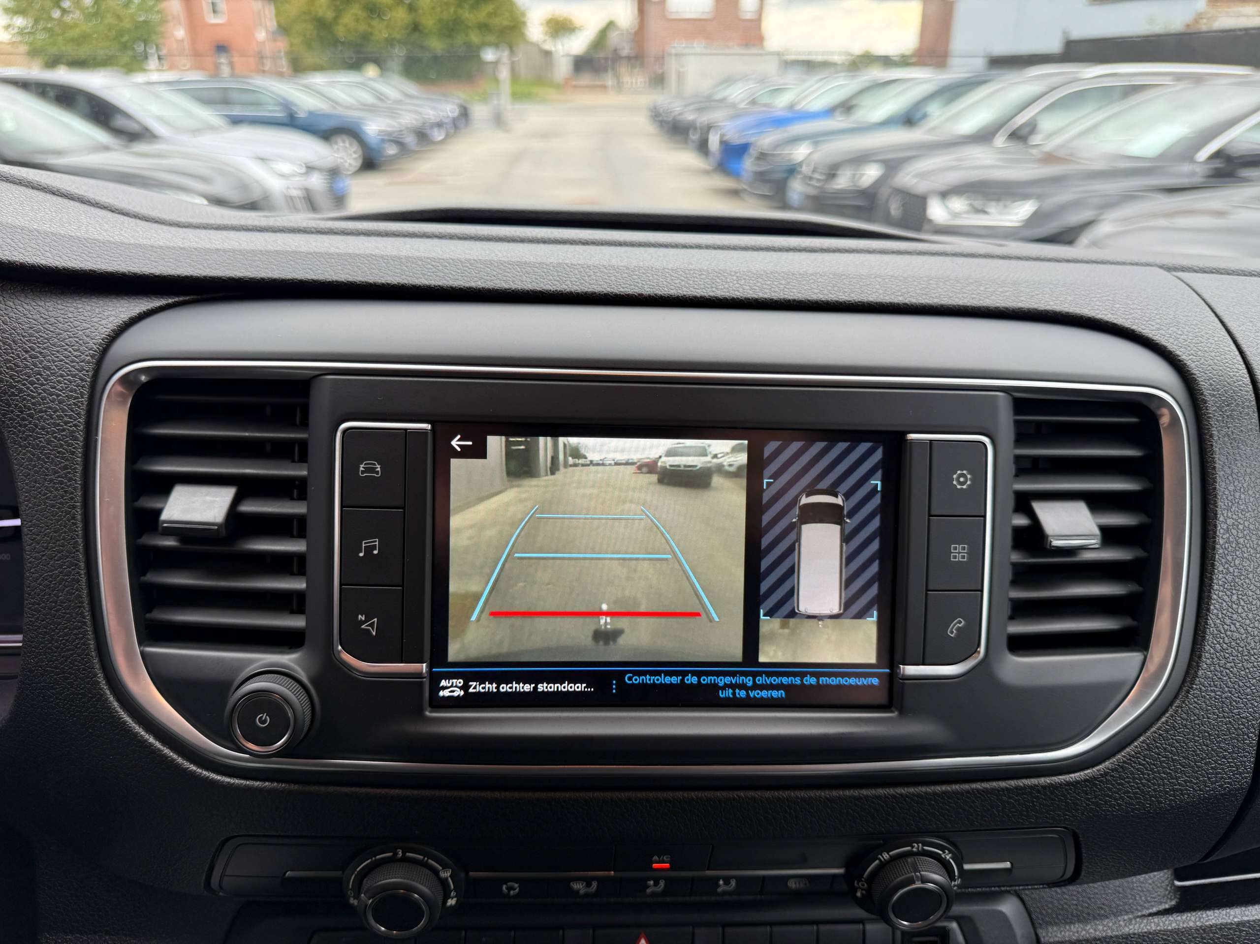 97995efc-761f-4e7e-ab55-fdc92f71cdbb21-peugeot-expert-2-0-bluehdi-3-zit-automaat-navigatie-camera-dode-hoek-adaptieve-cruise-control.jpg