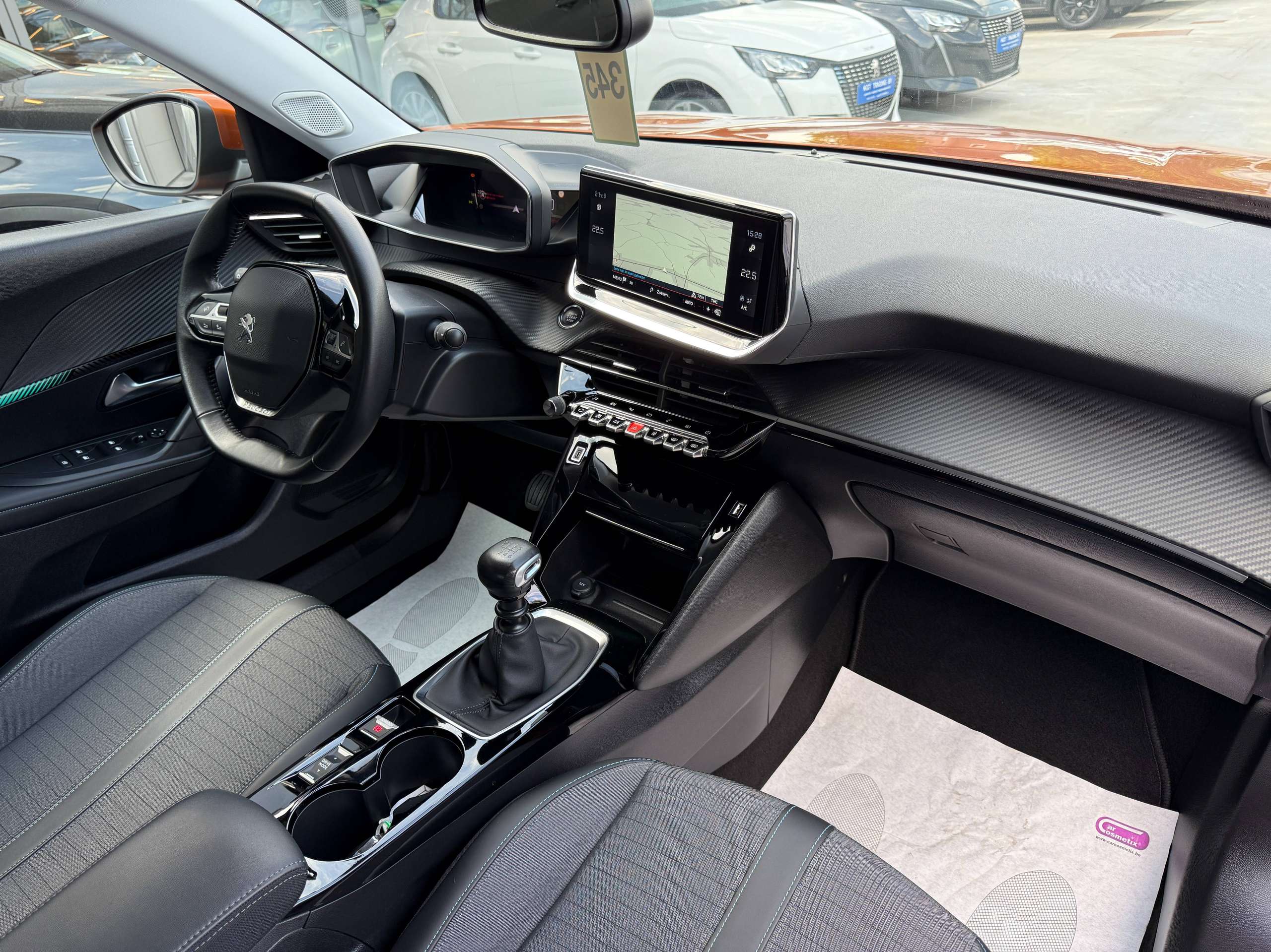 9a90609b-f2e7-47cb-abcc-dad566ed800c25-peugeot-2008-1-2i-allure-navigatie-leder-camera-carplay-full-led-lane-assist.jpg