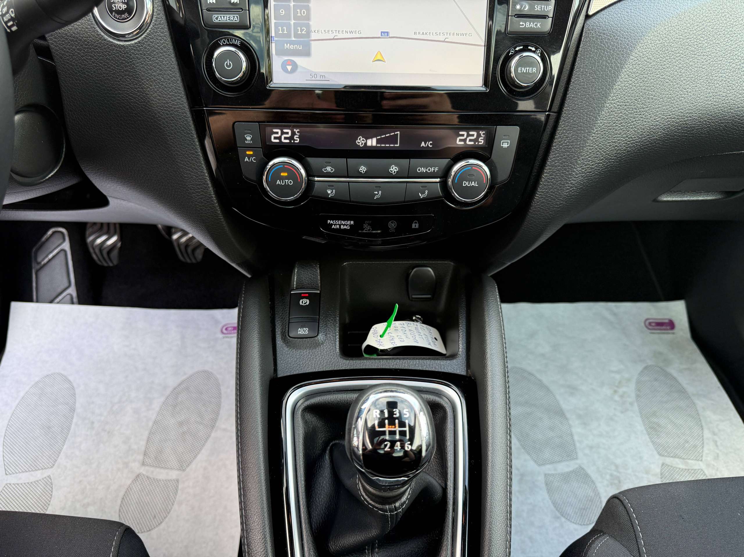 9d910270-d533-4b14-b3a8-8f4938a57df722-nissan-qashqai-1-2i-115pk-navigatie-360-camera-panorama-dak-bluetooth-pdc-led.jpg