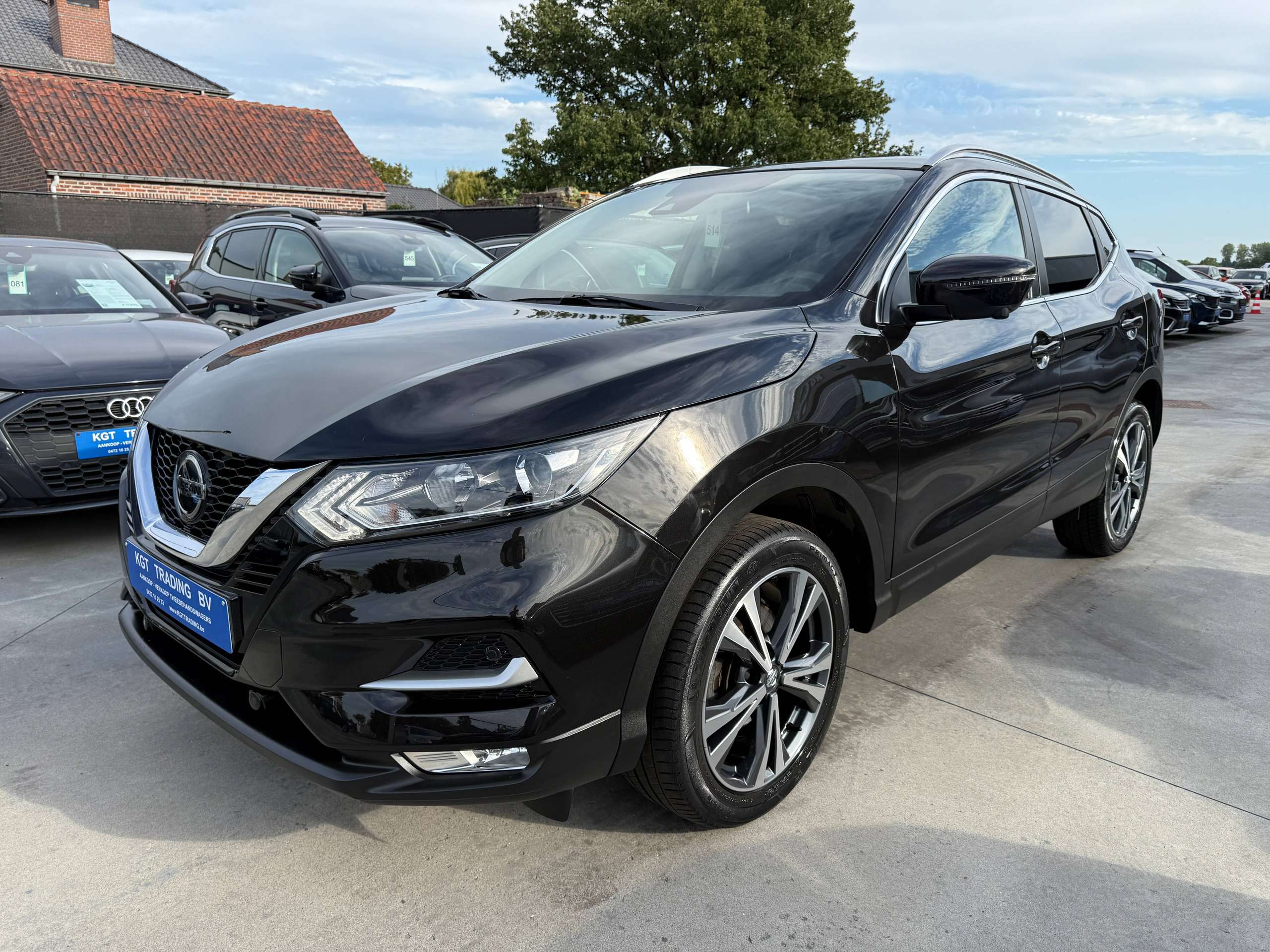 9d910270-d533-4b14-b3a8-8f4938a57df79-nissan-qashqai-1-2i-115pk-navigatie-360-camera-panorama-dak-bluetooth-pdc-led.jpg