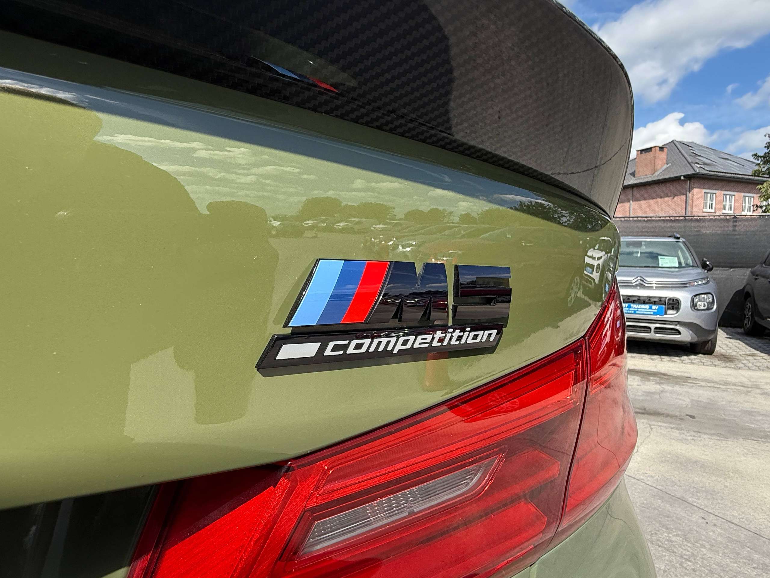 9f30ac9f-066e-4b50-bcc6-ec60099ab17022-bmw-m5-4-4as-v8-competition-keramisch-urban-green-bowerswilkins-carbon-full-full.jpg