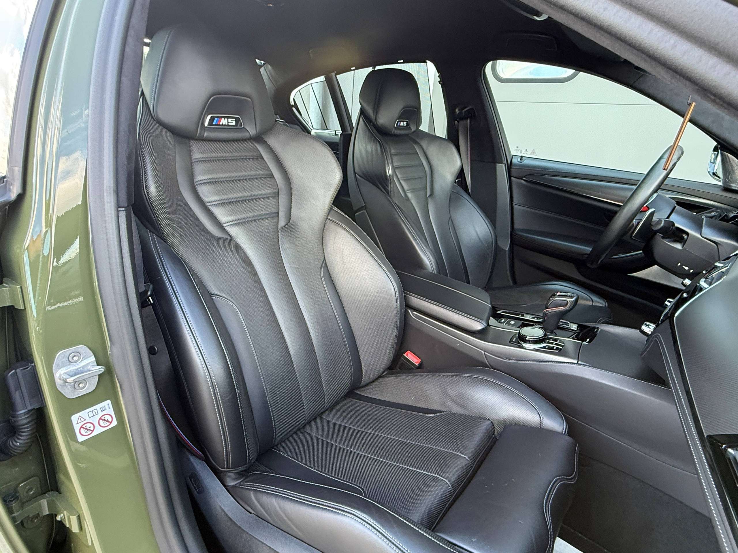9f30ac9f-066e-4b50-bcc6-ec60099ab17032-bmw-m5-4-4as-v8-competition-keramisch-urban-green-bowerswilkins-carbon-full-full.jpg
