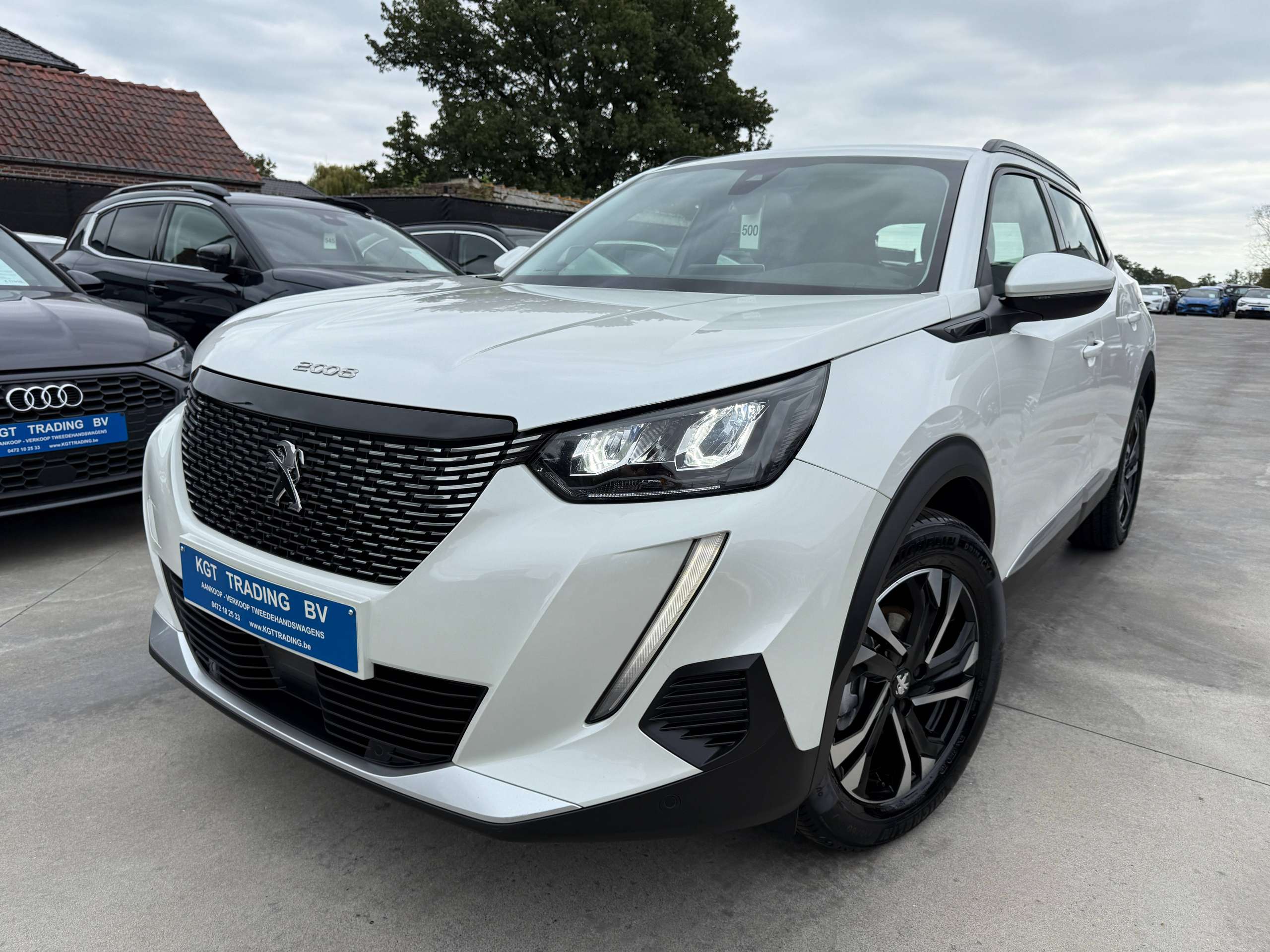 a3c8d761-ae3f-4f1c-b1b3-c14df6ed775c1-peugeot-2008-1-2i-allure-navigatie-leder-camera-carplay-full-led-lane-assist.jpg