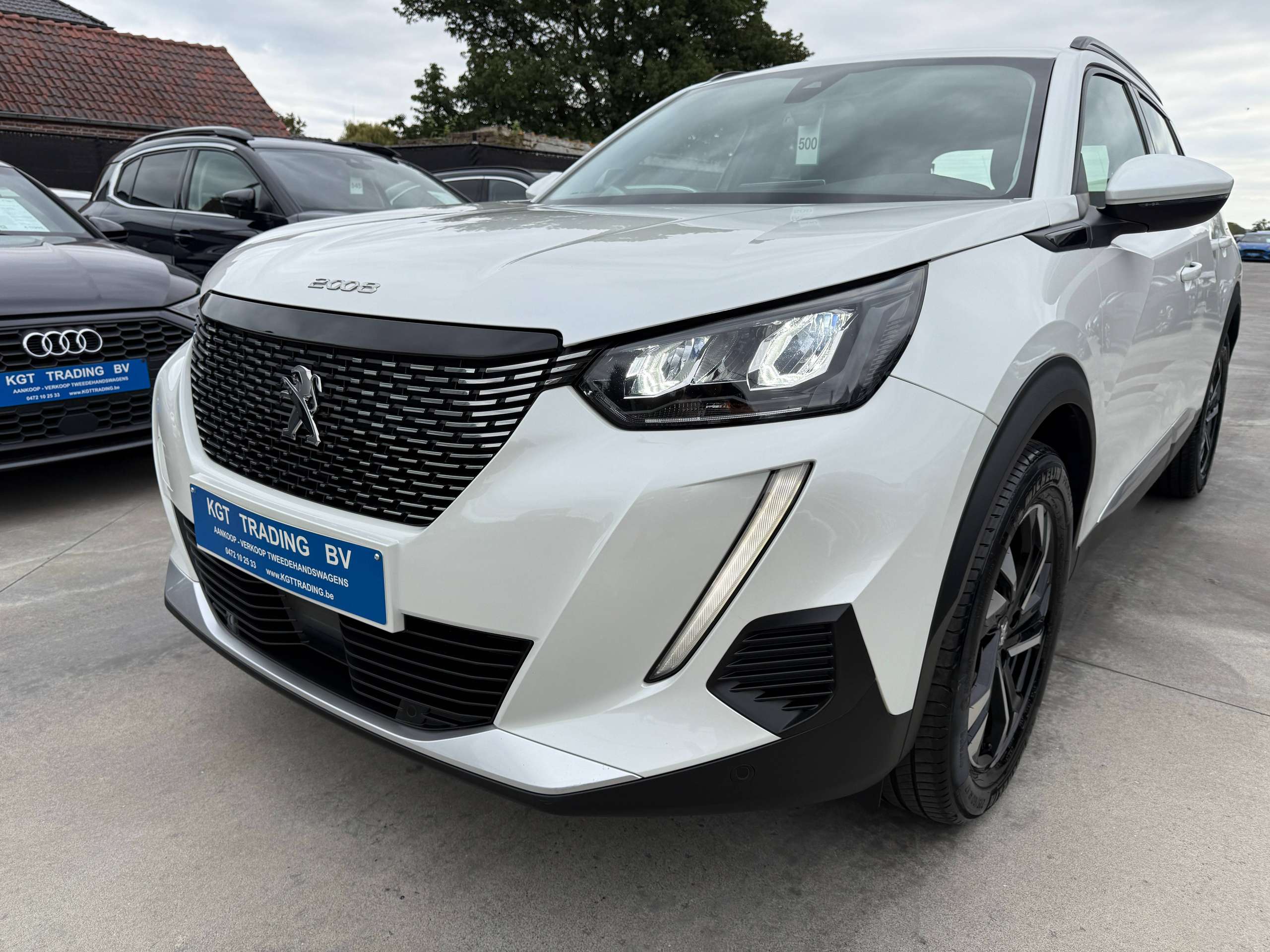 a3c8d761-ae3f-4f1c-b1b3-c14df6ed775c10-peugeot-2008-1-2i-allure-navigatie-leder-camera-carplay-full-led-lane-assist.jpg