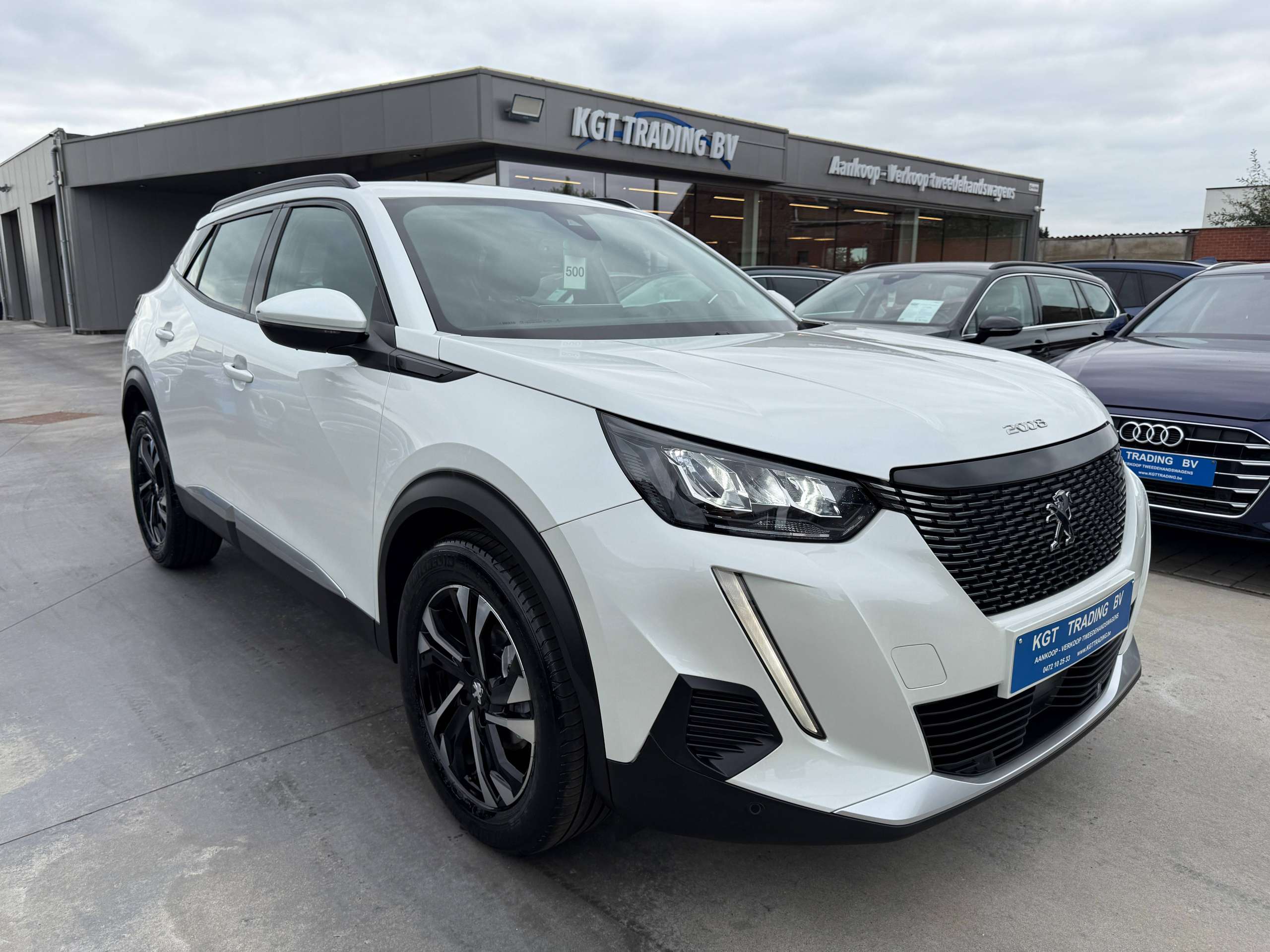a3c8d761-ae3f-4f1c-b1b3-c14df6ed775c3-peugeot-2008-1-2i-allure-navigatie-leder-camera-carplay-full-led-lane-assist.jpg
