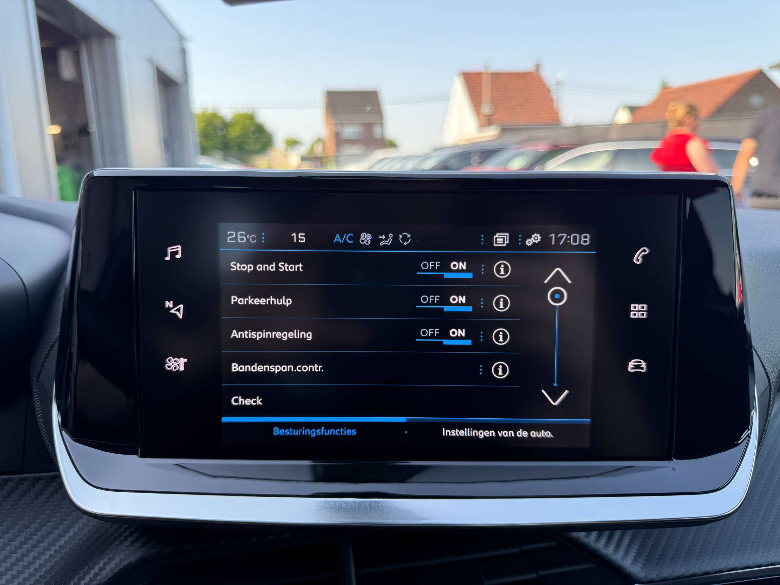 b8bd58fb-d71b-4690-b07b-7905ebe91ce921-peugeot-2008-1-2i-style-navigatie-camera-full-led-carplay-pdc-alu.jpg