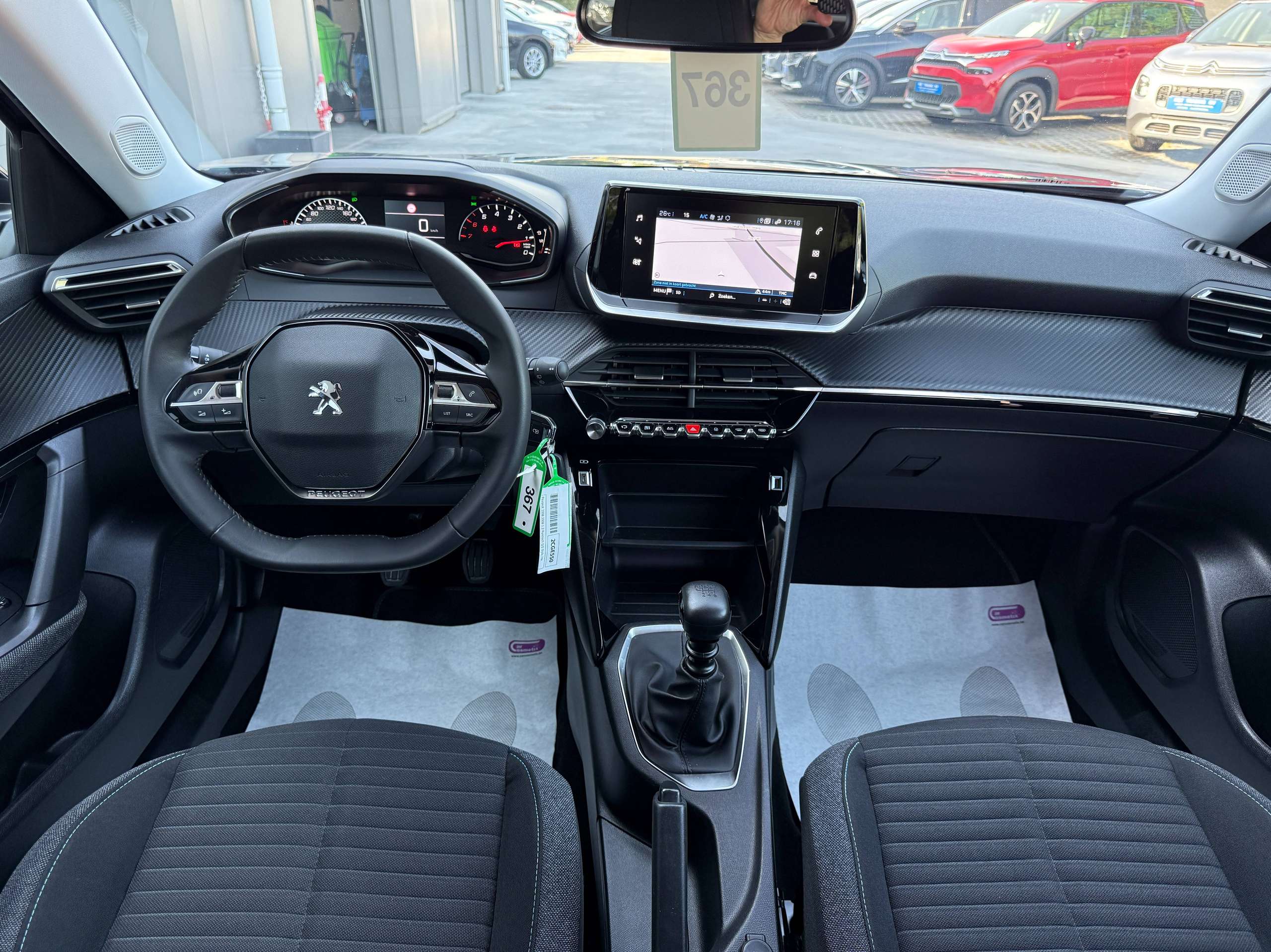 b8bd58fb-d71b-4690-b07b-7905ebe91ce931-peugeot-2008-1-2i-style-navigatie-camera-full-led-carplay-pdc-alu.jpg
