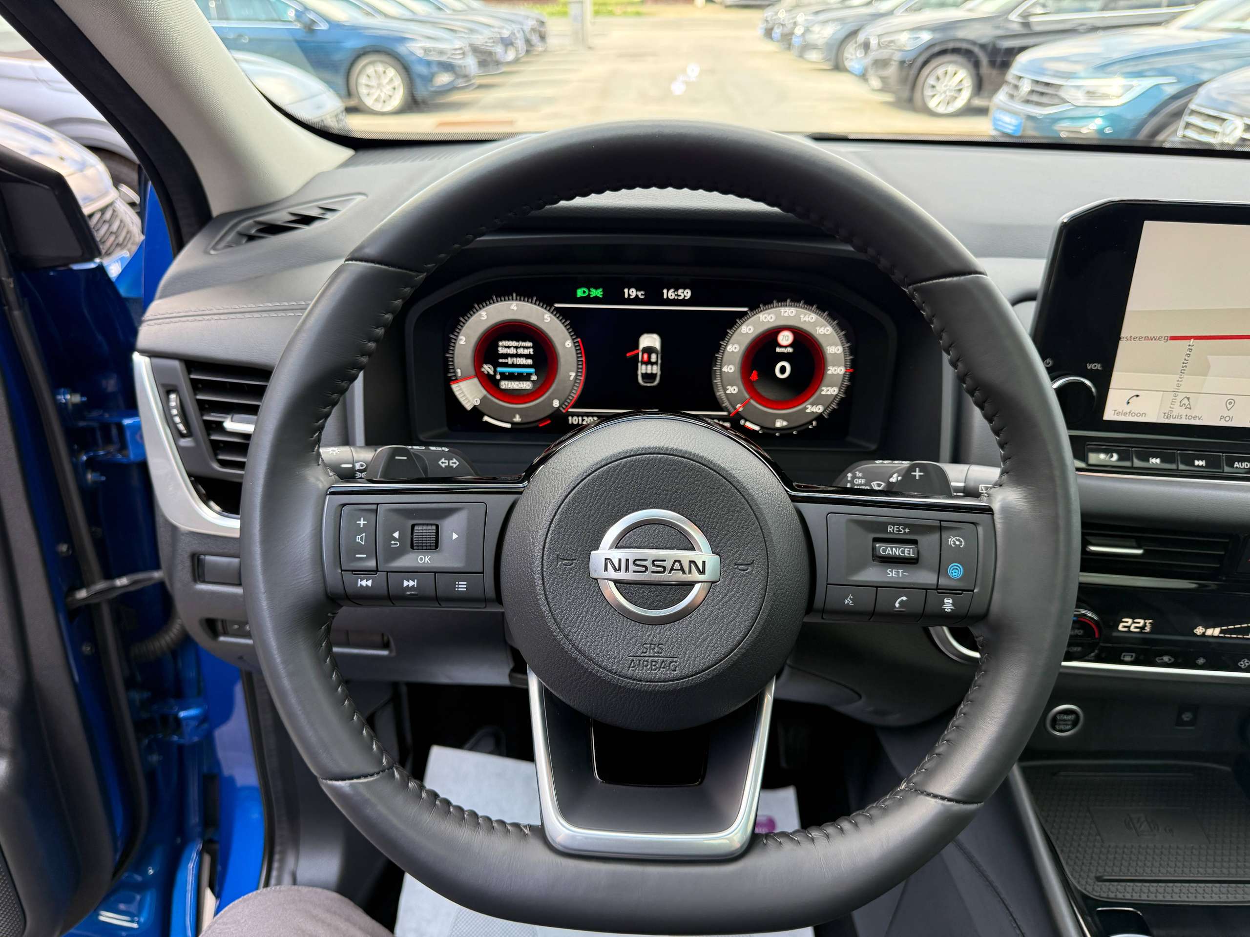 c0a87c58-b373-4c1b-8716-a2d356f3788818-nissan-qashqai-1-3-dig-t-mhev-automaat-navigatie-360-camera-pano-dak-full-led-carplay.jpg