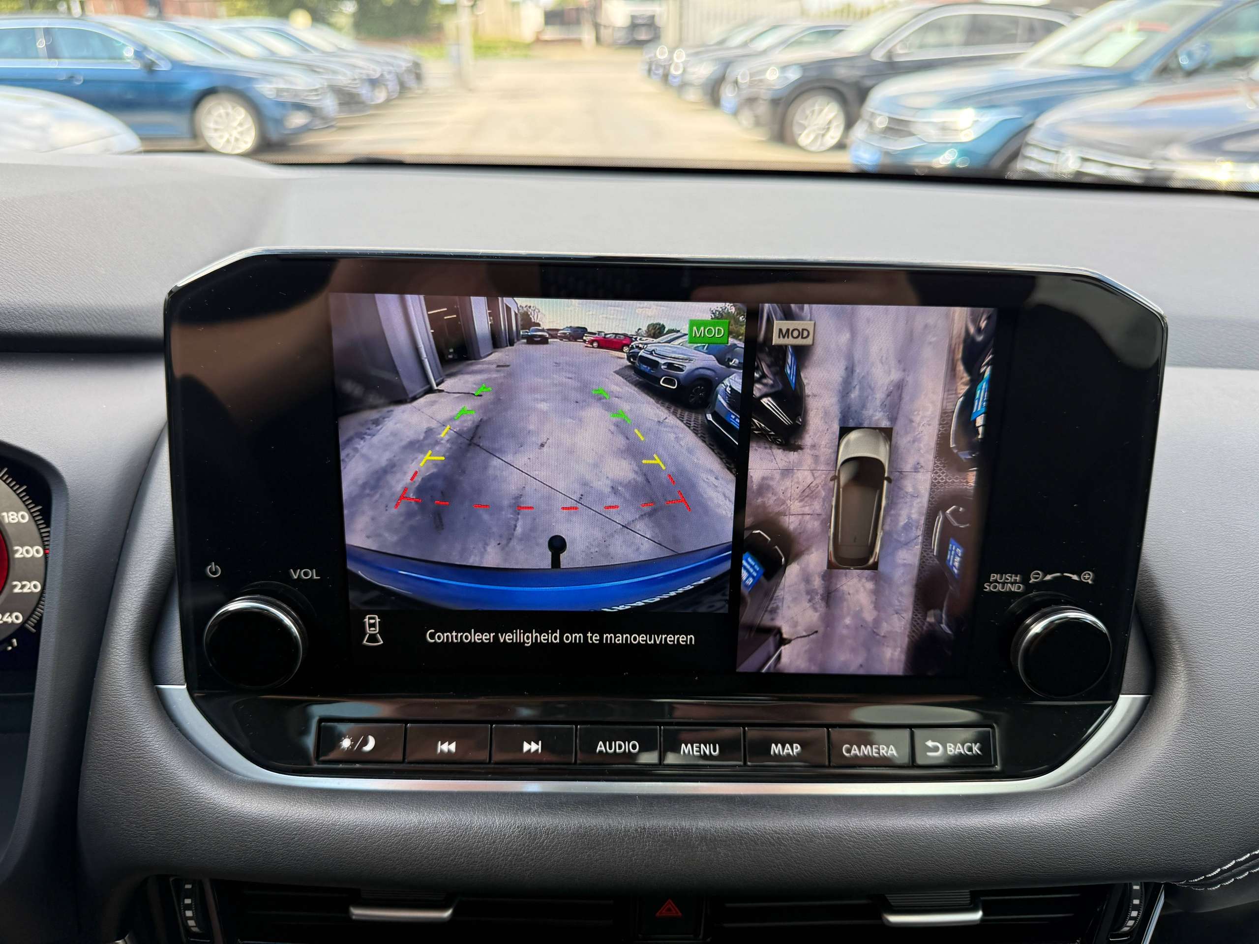 c0a87c58-b373-4c1b-8716-a2d356f3788824-nissan-qashqai-1-3-dig-t-mhev-automaat-navigatie-360-camera-pano-dak-full-led-carplay.jpg