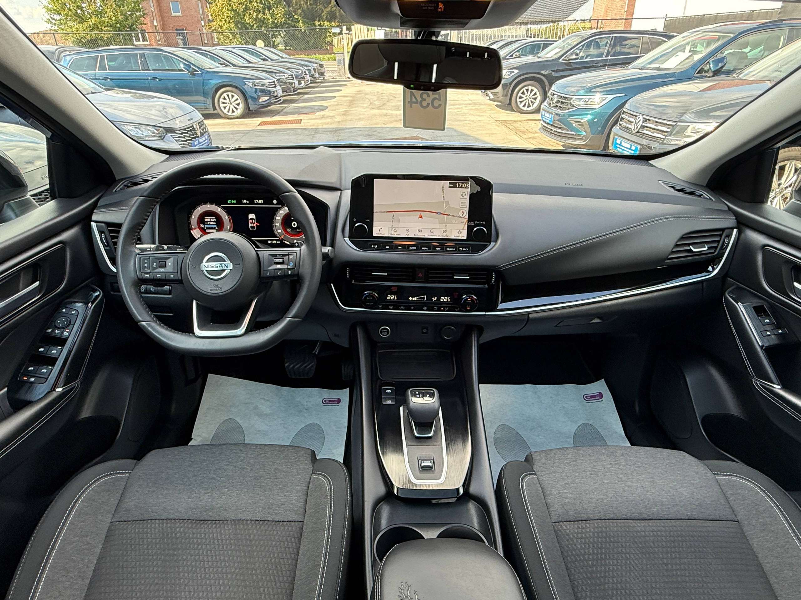 c0a87c58-b373-4c1b-8716-a2d356f3788834-nissan-qashqai-1-3-dig-t-mhev-automaat-navigatie-360-camera-pano-dak-full-led-carplay.jpg