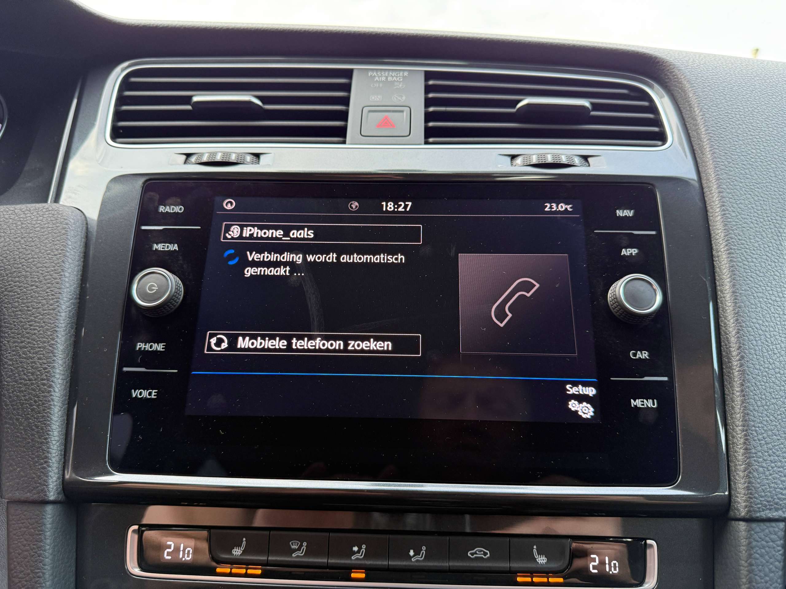 c3402c94-b849-43b7-9298-5096630f0f3524-volkswagen-golf-variant-1-0-tsi-115pk-navigatie-carplay-zetelverwarming-pdc-led-carpass.jpg