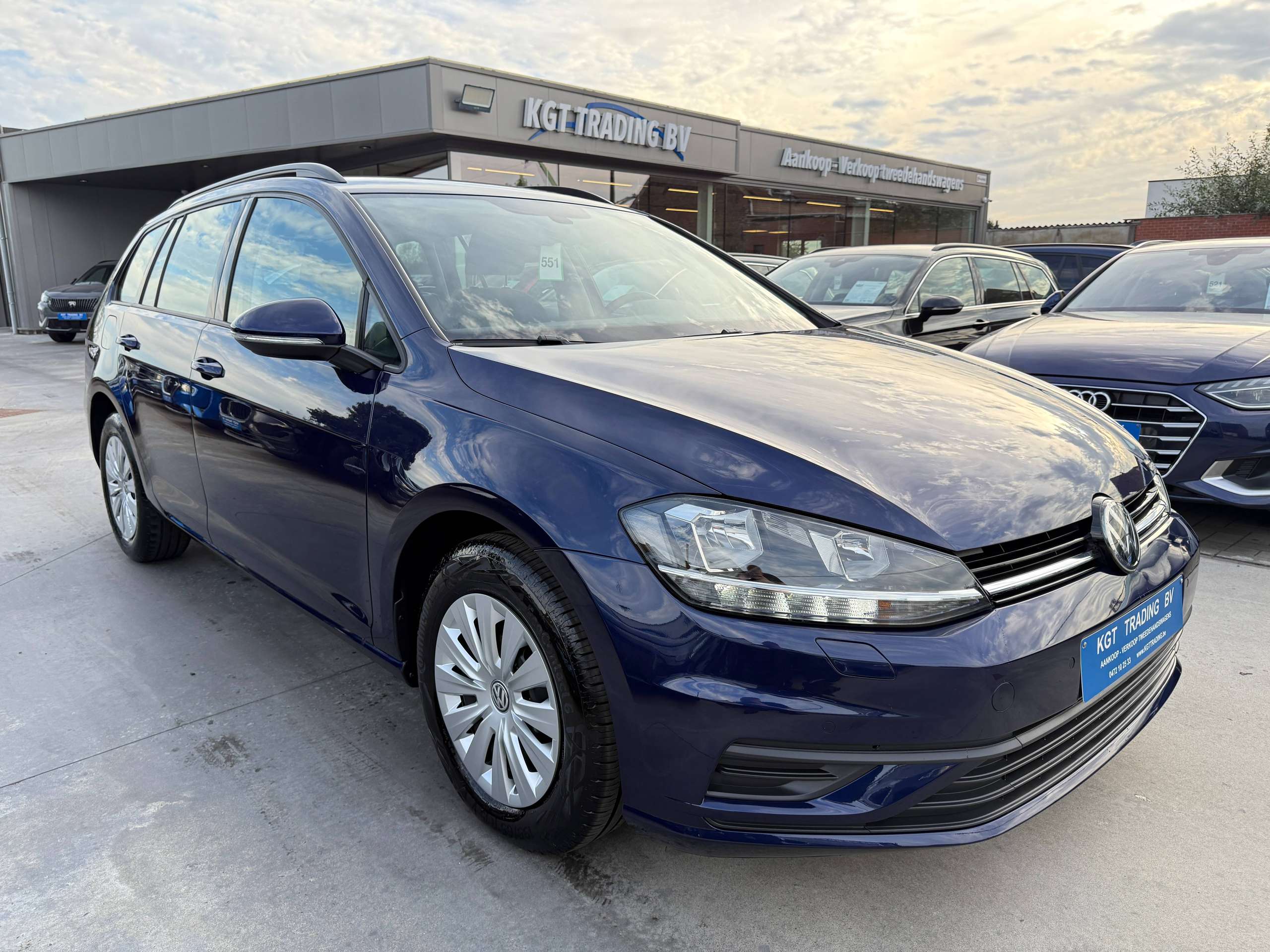 c3402c94-b849-43b7-9298-5096630f0f353-volkswagen-golf-variant-1-0-tsi-115pk-navigatie-carplay-zetelverwarming-pdc-led-carpass.jpg