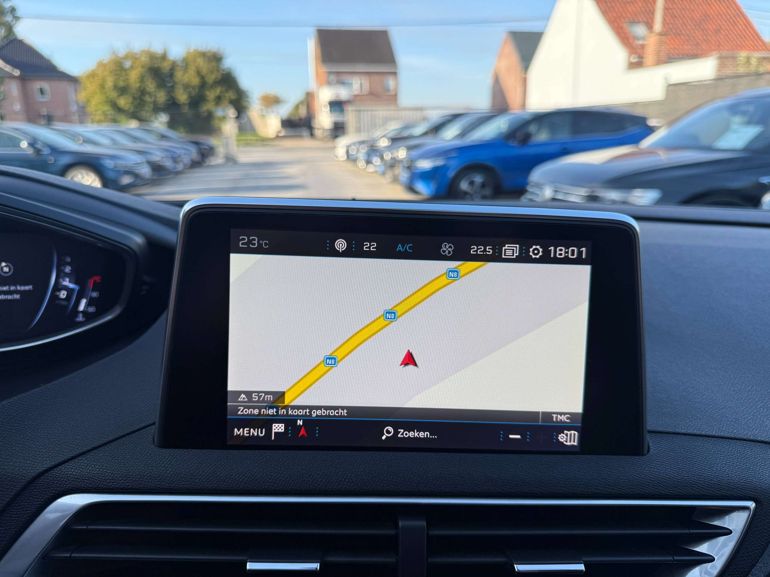 ca2dd889-8130-4641-a4d8-51604c199c9519-peugeot-3008-1-2i-130pk-allure-navigatie-leder-carplay-camera-grip-control-led.jpg