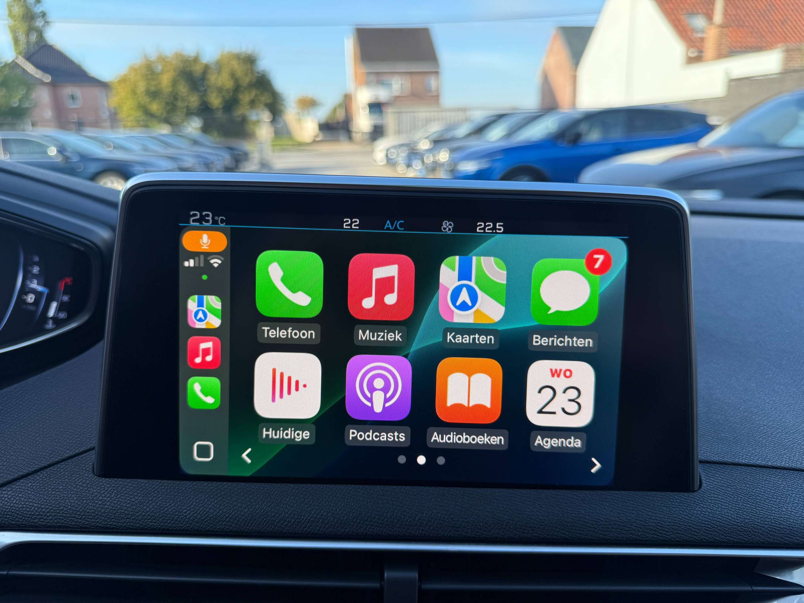 ca2dd889-8130-4641-a4d8-51604c199c9526-peugeot-3008-1-2i-130pk-allure-navigatie-leder-carplay-camera-grip-control-led.jpg