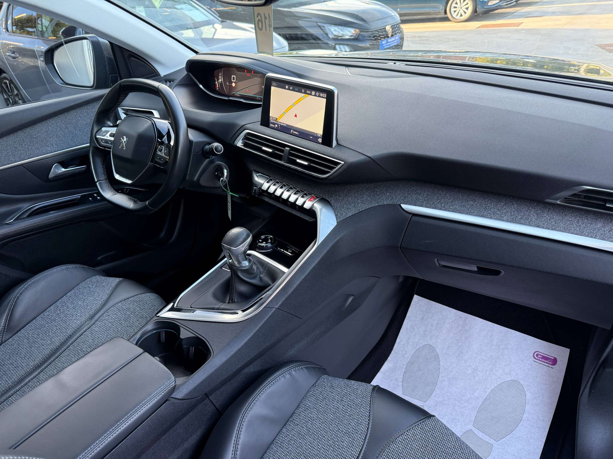 ca2dd889-8130-4641-a4d8-51604c199c9529-peugeot-3008-1-2i-130pk-allure-navigatie-leder-carplay-camera-grip-control-led.jpg