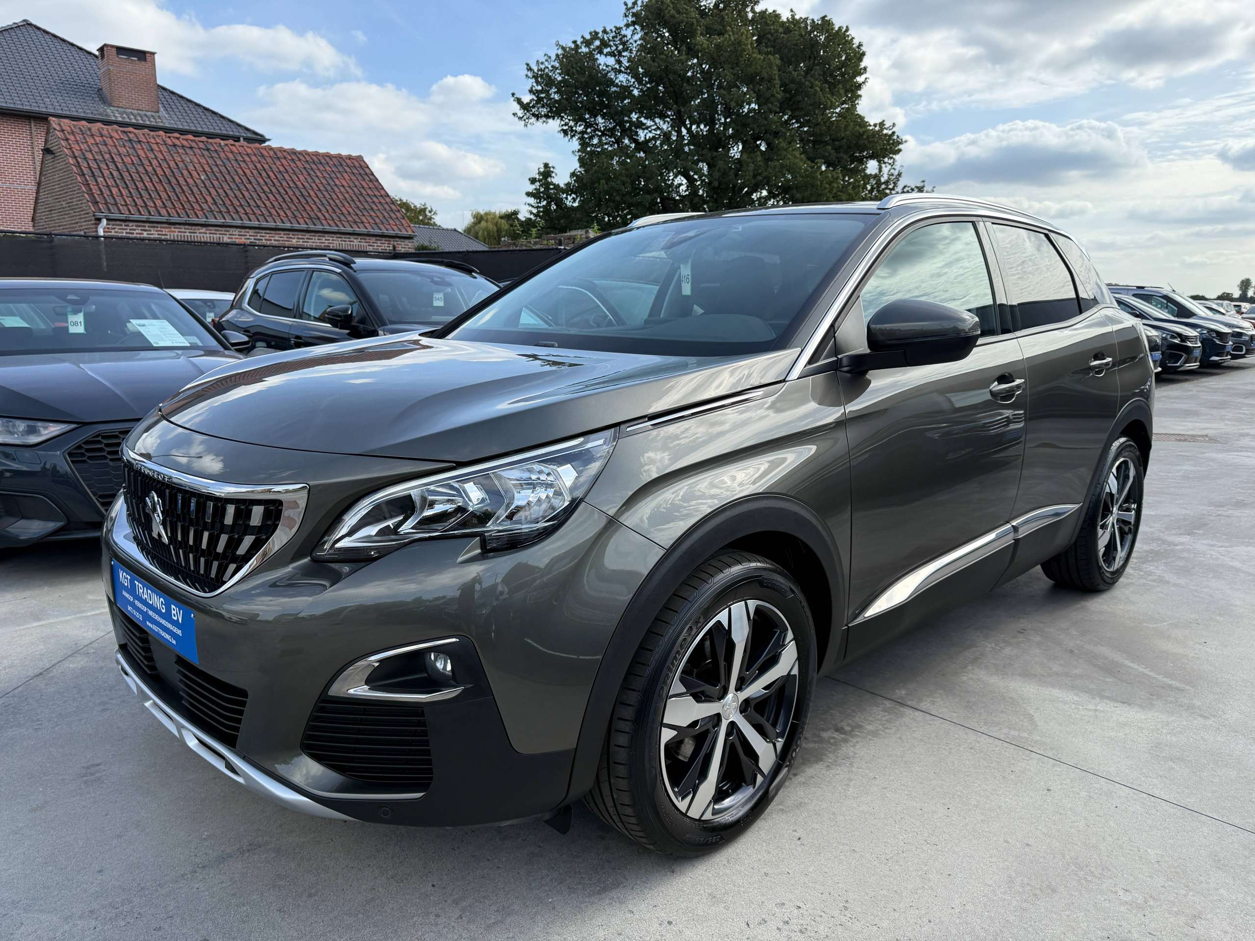 ca2dd889-8130-4641-a4d8-51604c199c959-peugeot-3008-1-2i-130pk-allure-navigatie-leder-carplay-camera-grip-control-led.jpg