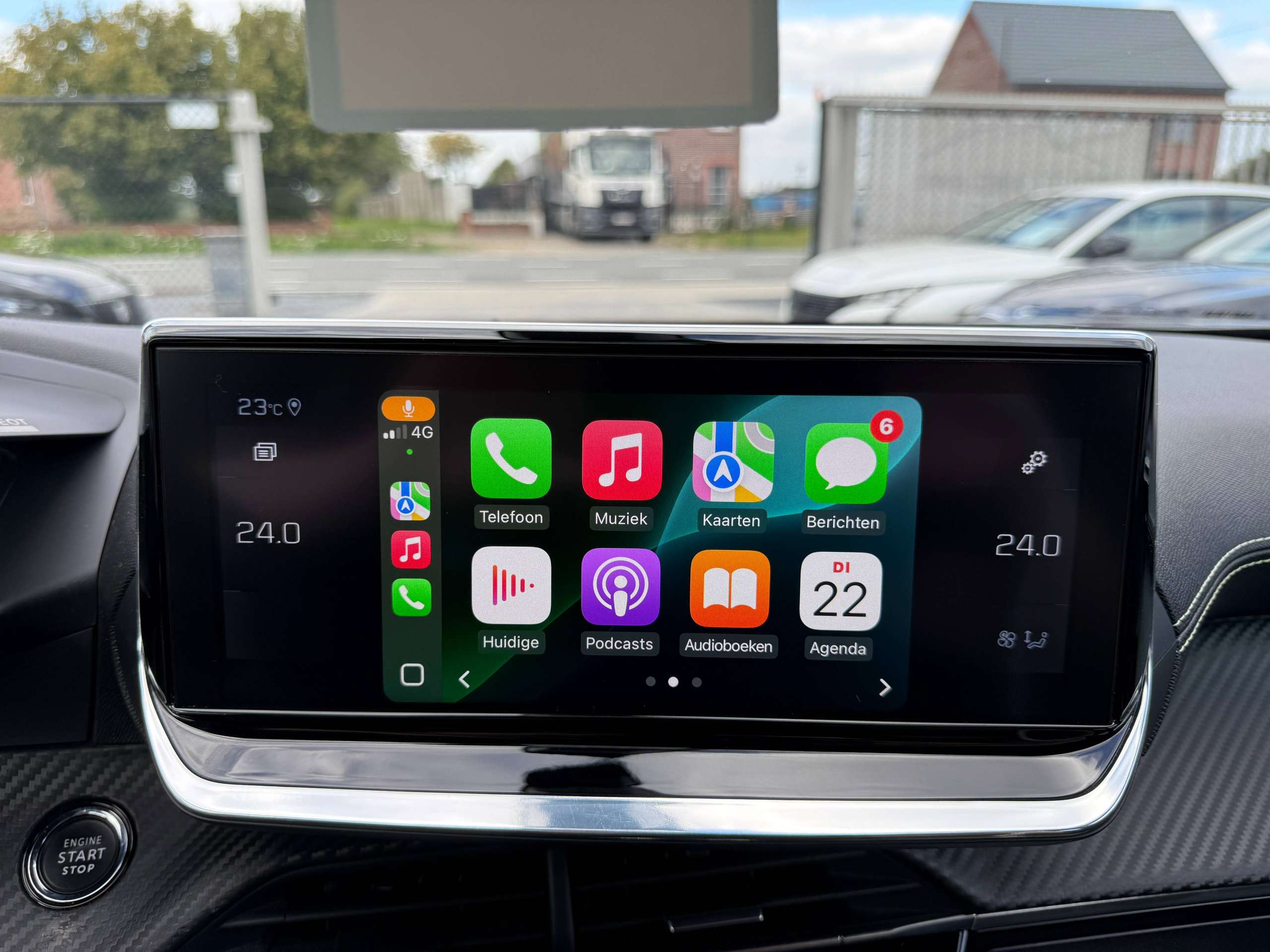 d043957c-28e5-4a7c-addd-2aefb086010f28-peugeot-2008-1-2i-130pk-gt-line-camera-leder-navigatie-carplay-full-led-bluetooth.jpg