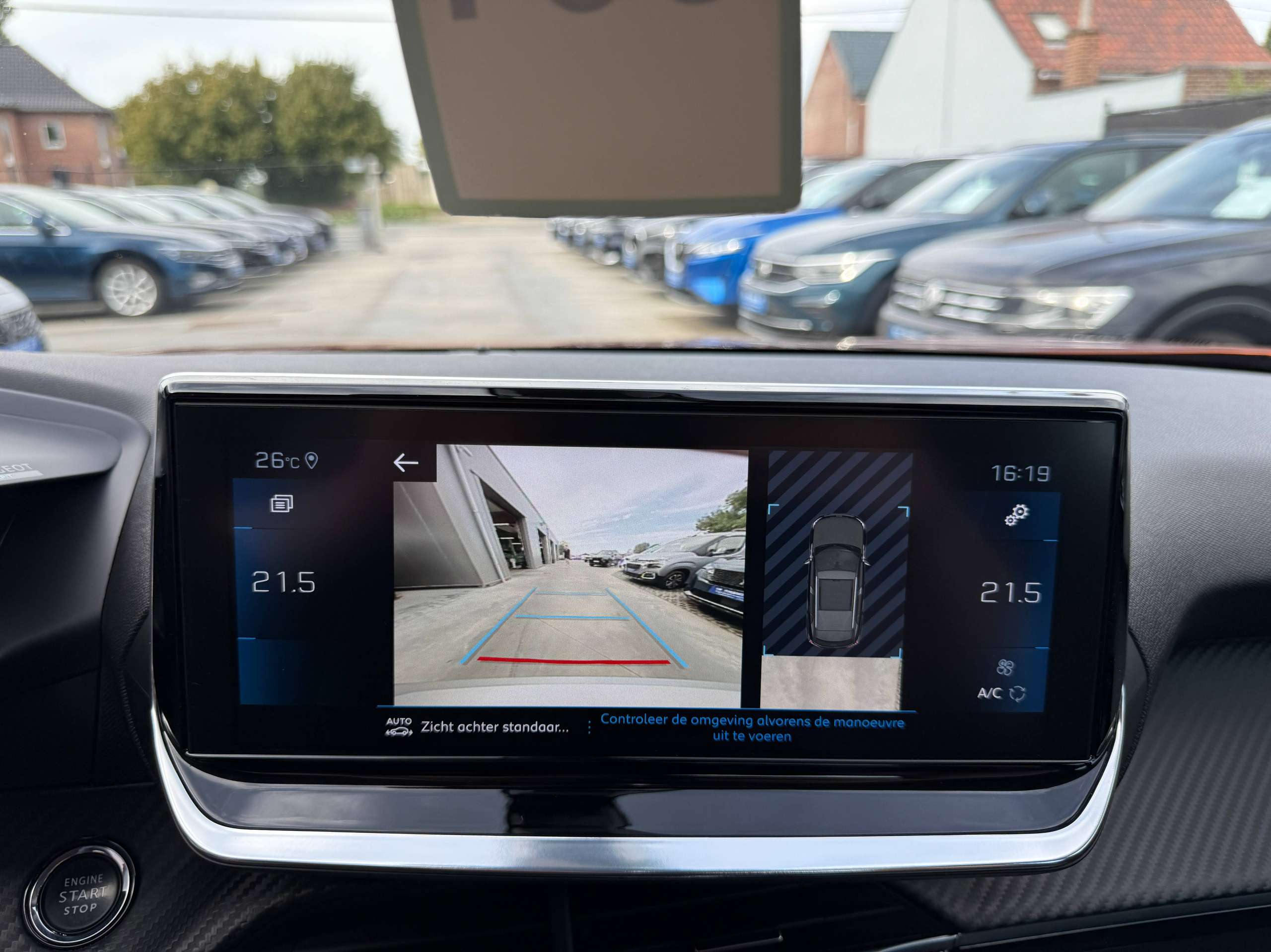 d2c80ec1-7bbb-4c13-b540-463501ff6ca822-peugeot-2008-1-2i-130pk-automaat-allure-navigatie-leder-camera-carplay-full-led-pdc.jpg