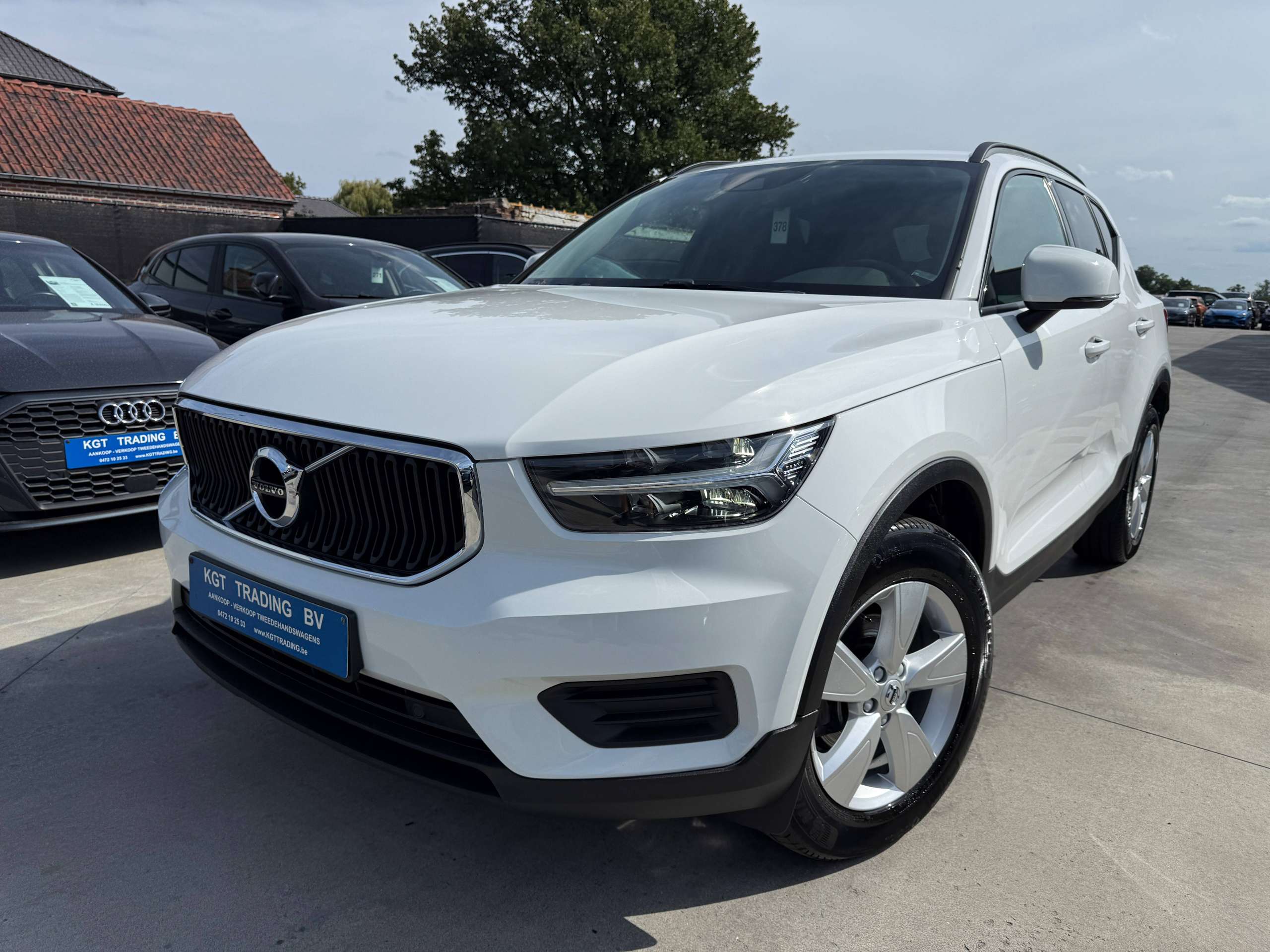 d6a30329-4619-4a69-bb38-1d83241d32fc1-volvo-xc40-1-5-t2-129pk-navigatie-full-led-bluetooth-dab-pdc-carpass.jpg