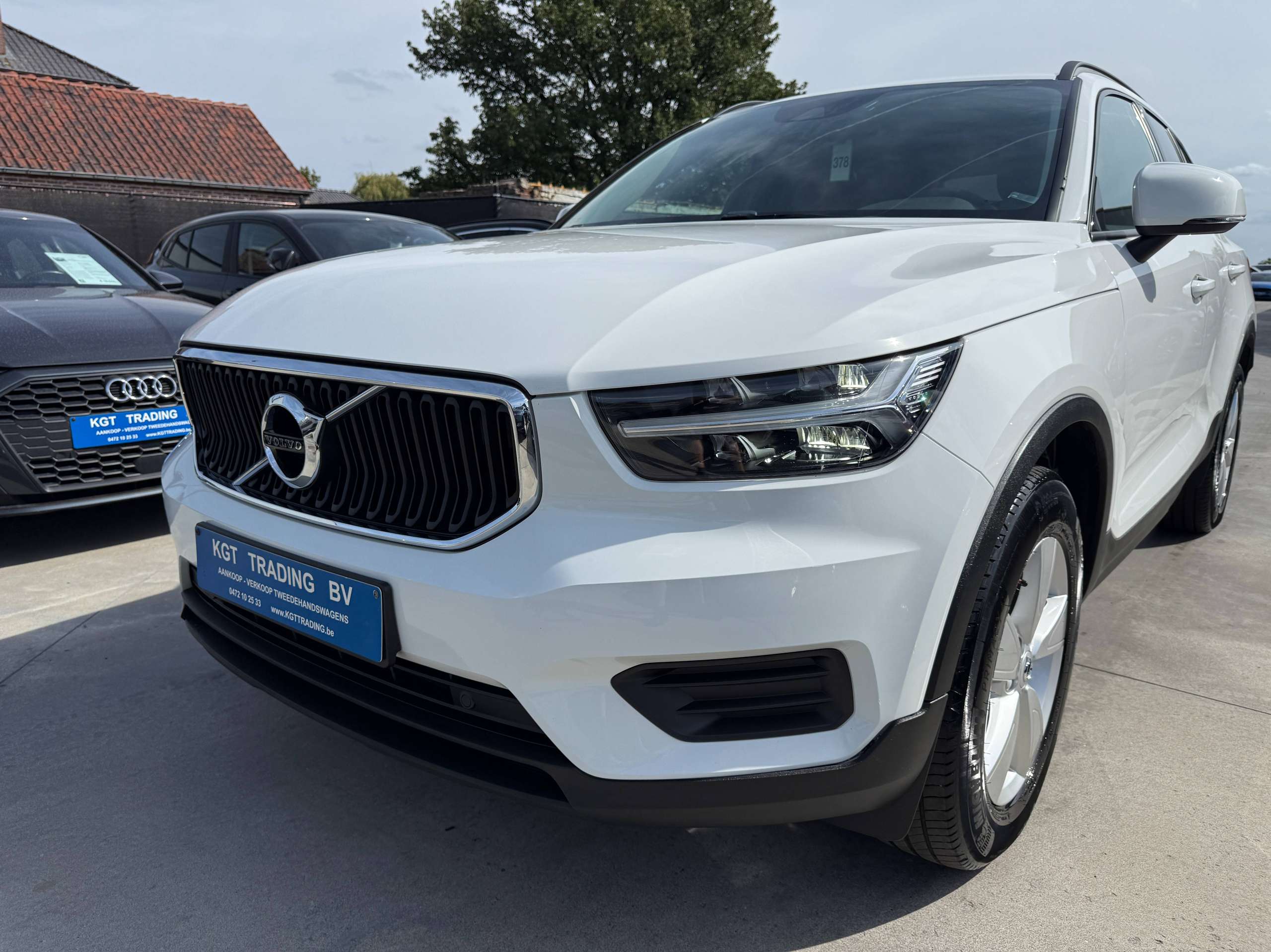 d6a30329-4619-4a69-bb38-1d83241d32fc10-volvo-xc40-1-5-t2-129pk-navigatie-full-led-bluetooth-dab-pdc-carpass.jpg