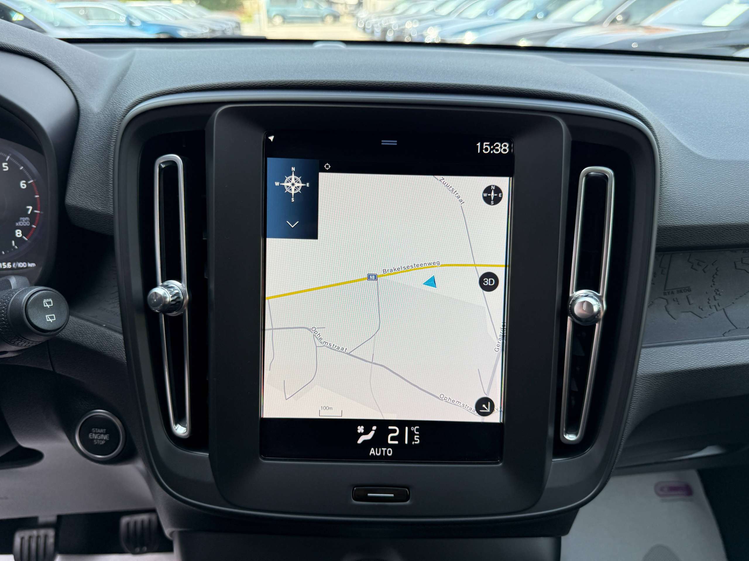 d6a30329-4619-4a69-bb38-1d83241d32fc20-volvo-xc40-1-5-t2-129pk-navigatie-full-led-bluetooth-dab-pdc-carpass.jpg