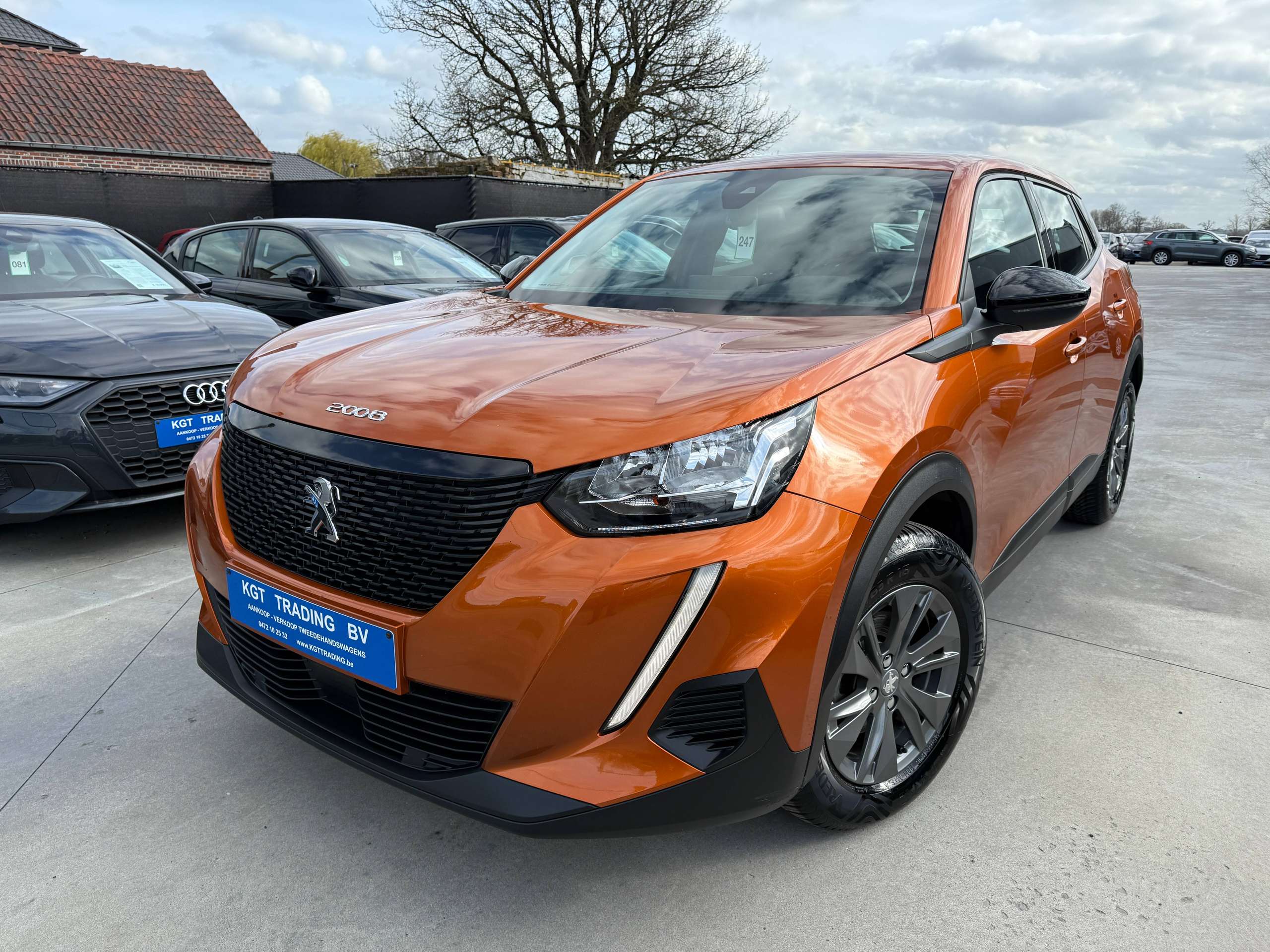 d6e53ff9-f4c5-41b6-9c05-03da214035ec1-peugeot-2008-1-2i-101pk-navigatie-carplay-pdc-bluetooth-led-a-c.jpg