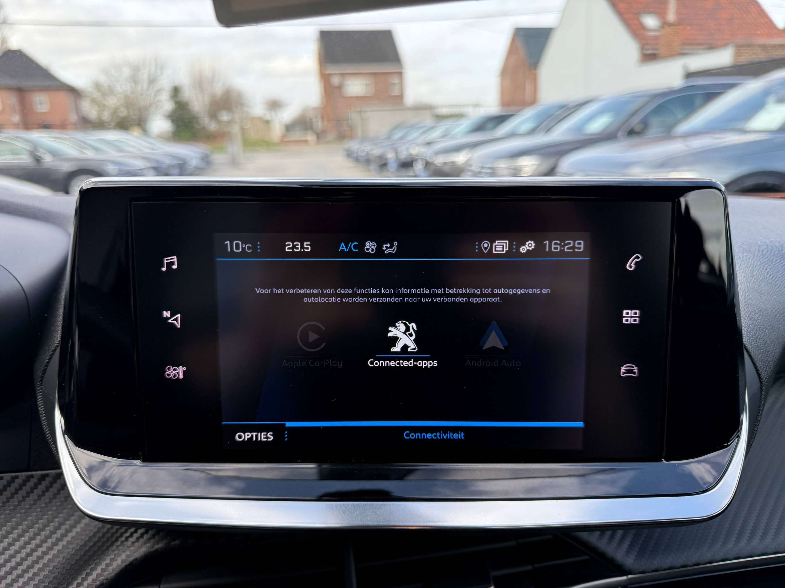 d6e53ff9-f4c5-41b6-9c05-03da214035ec19-peugeot-2008-1-2i-101pk-navigatie-carplay-pdc-bluetooth-led-a-c.jpg