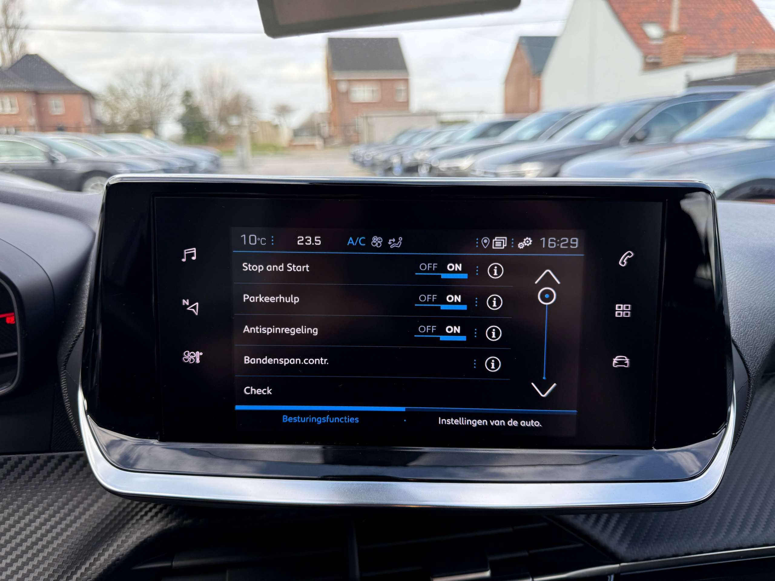 d6e53ff9-f4c5-41b6-9c05-03da214035ec20-peugeot-2008-1-2i-101pk-navigatie-carplay-pdc-bluetooth-led-a-c.jpg