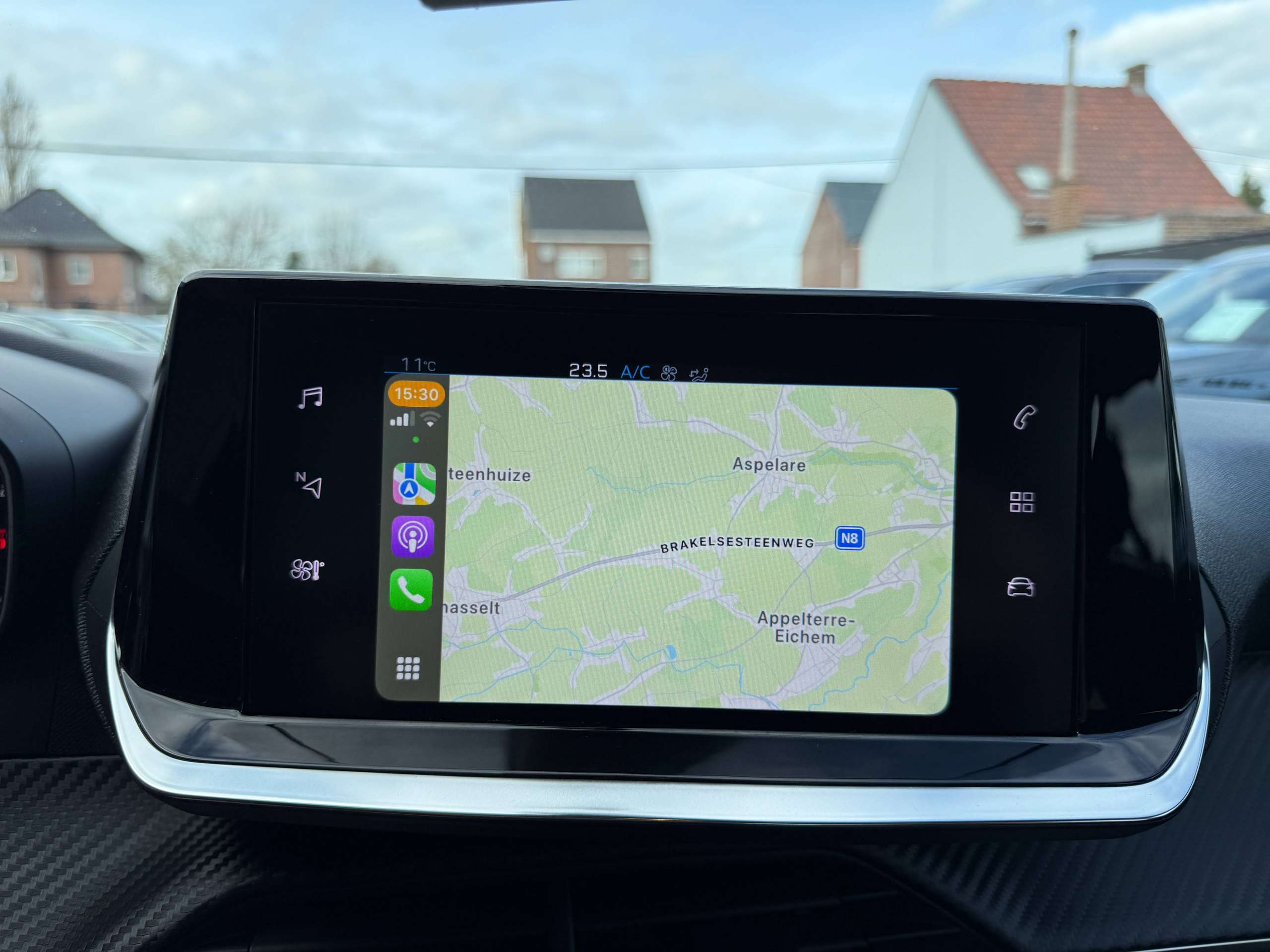 d6e53ff9-f4c5-41b6-9c05-03da214035ec24-peugeot-2008-1-2i-101pk-navigatie-carplay-pdc-bluetooth-led-a-c.jpg