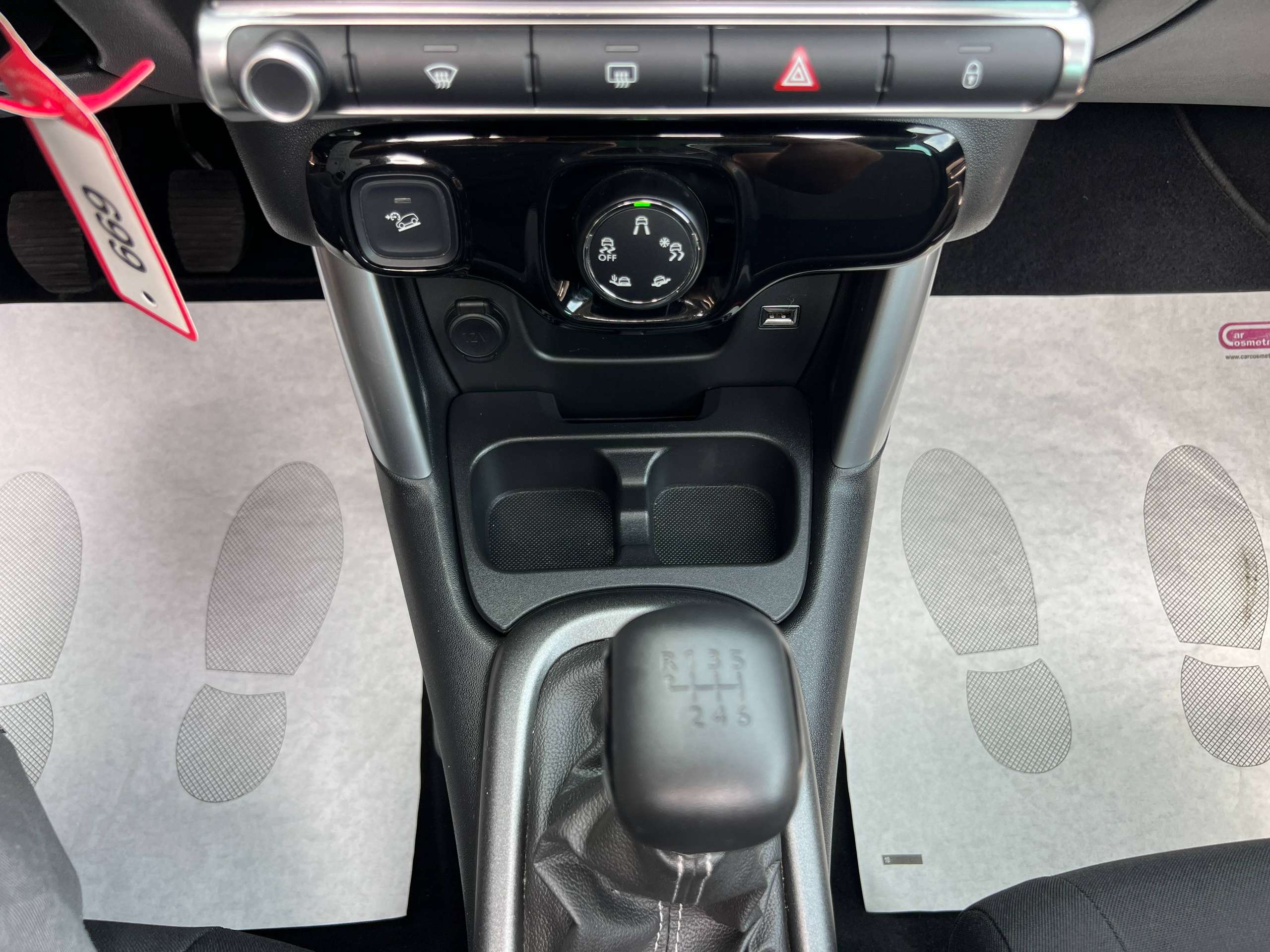 de433006-ffa9-4025-81af-560873a5ef6121-citroen-c3-aircross-1-2i-110pk-navigatie-opendak-carplay-pdc-bluetooth.jpg