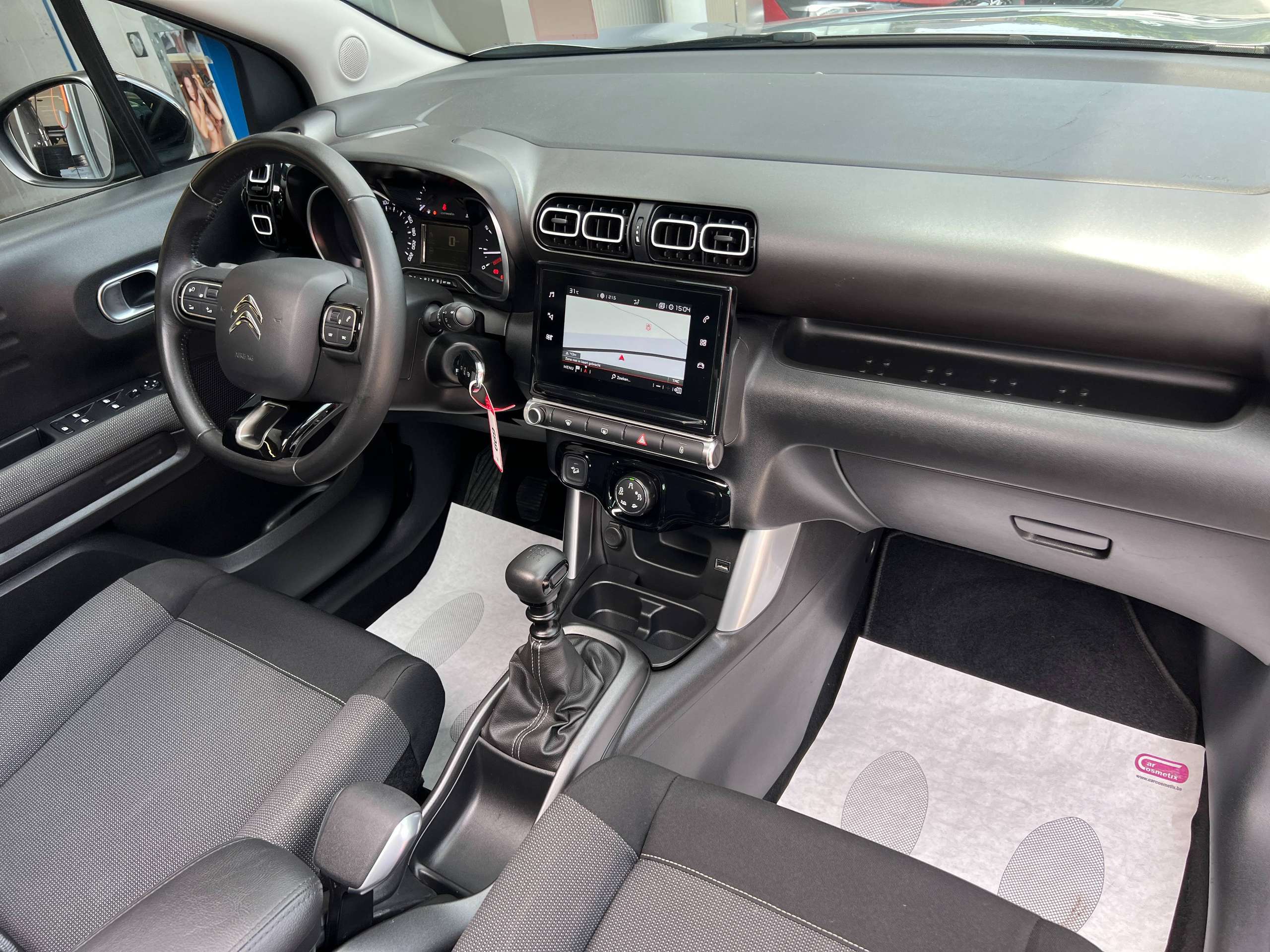 de433006-ffa9-4025-81af-560873a5ef6123-citroen-c3-aircross-1-2i-110pk-navigatie-opendak-carplay-pdc-bluetooth.jpg