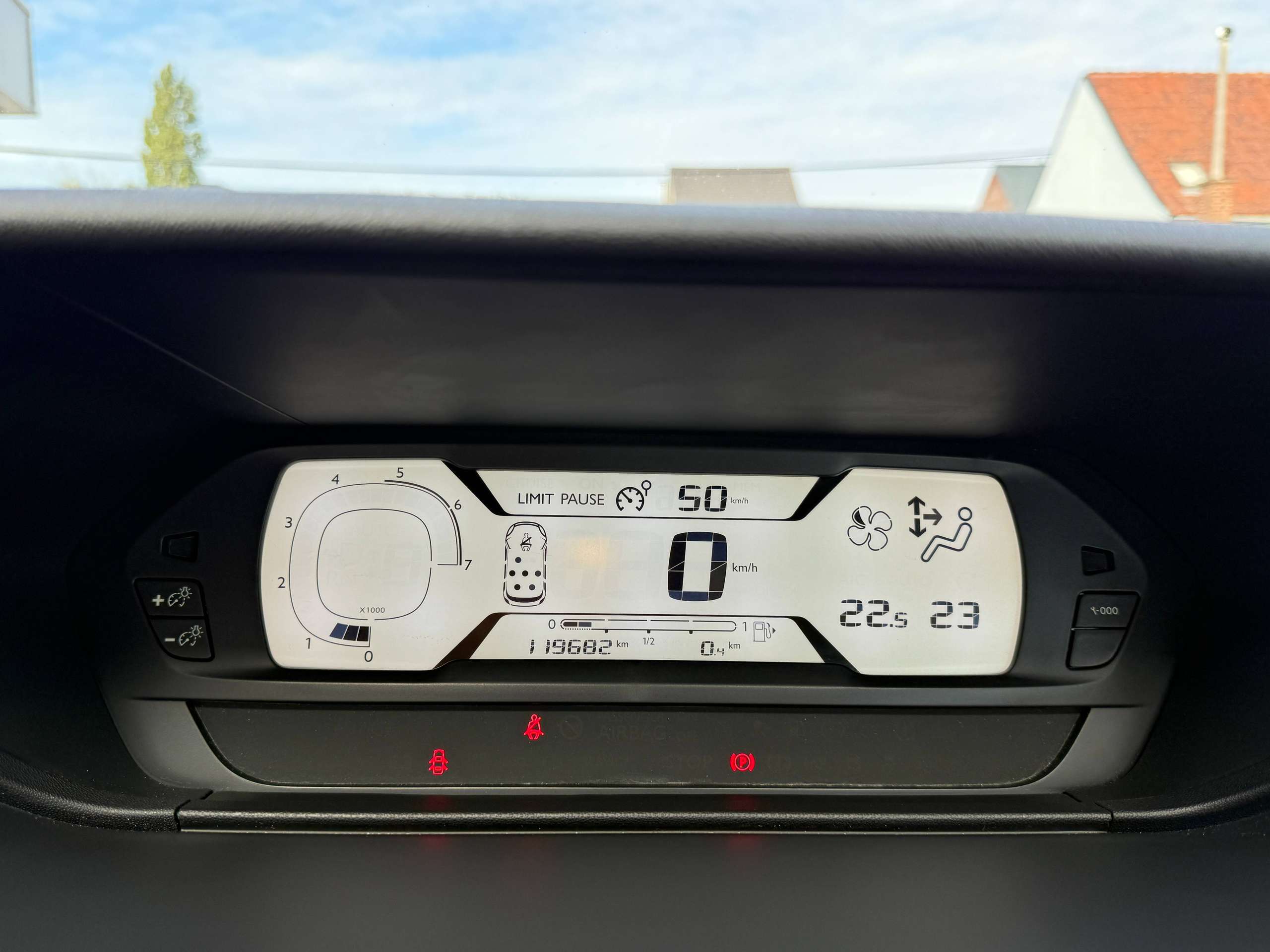 df9ecd55-9f3c-4103-95e6-8e51926e6e2d20-citroen-grand-c4-picasso-1-6-bluehdi-115pk-7-zetels-euro-6b-navigatie-bluetooth-pdc-led-trekhaak-alu.jpg
