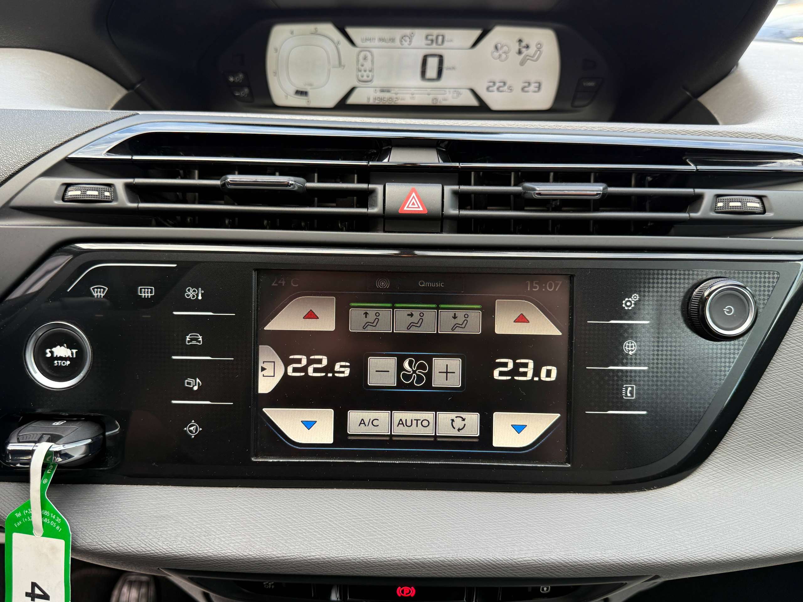 df9ecd55-9f3c-4103-95e6-8e51926e6e2d23-citroen-grand-c4-picasso-1-6-bluehdi-115pk-7-zetels-euro-6b-navigatie-bluetooth-pdc-led-trekhaak-alu.jpg