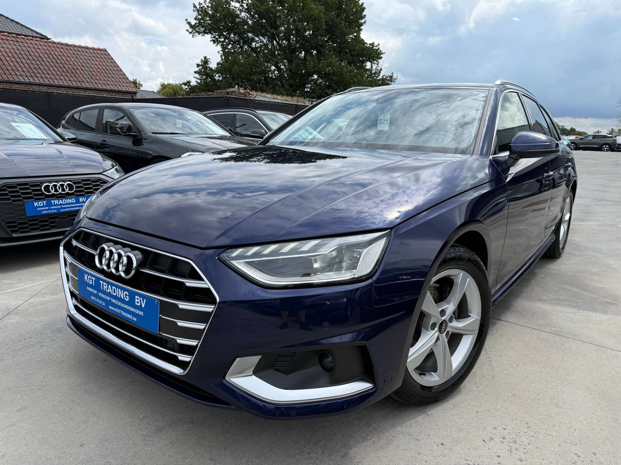 e904e365-1636-42f5-b181-dc96a7fa34991-audi-a4-avant-35-tfsi-automaat-navigatie-zwart-leder-sportzetels-trekhaak-full-led-carplay.jpg