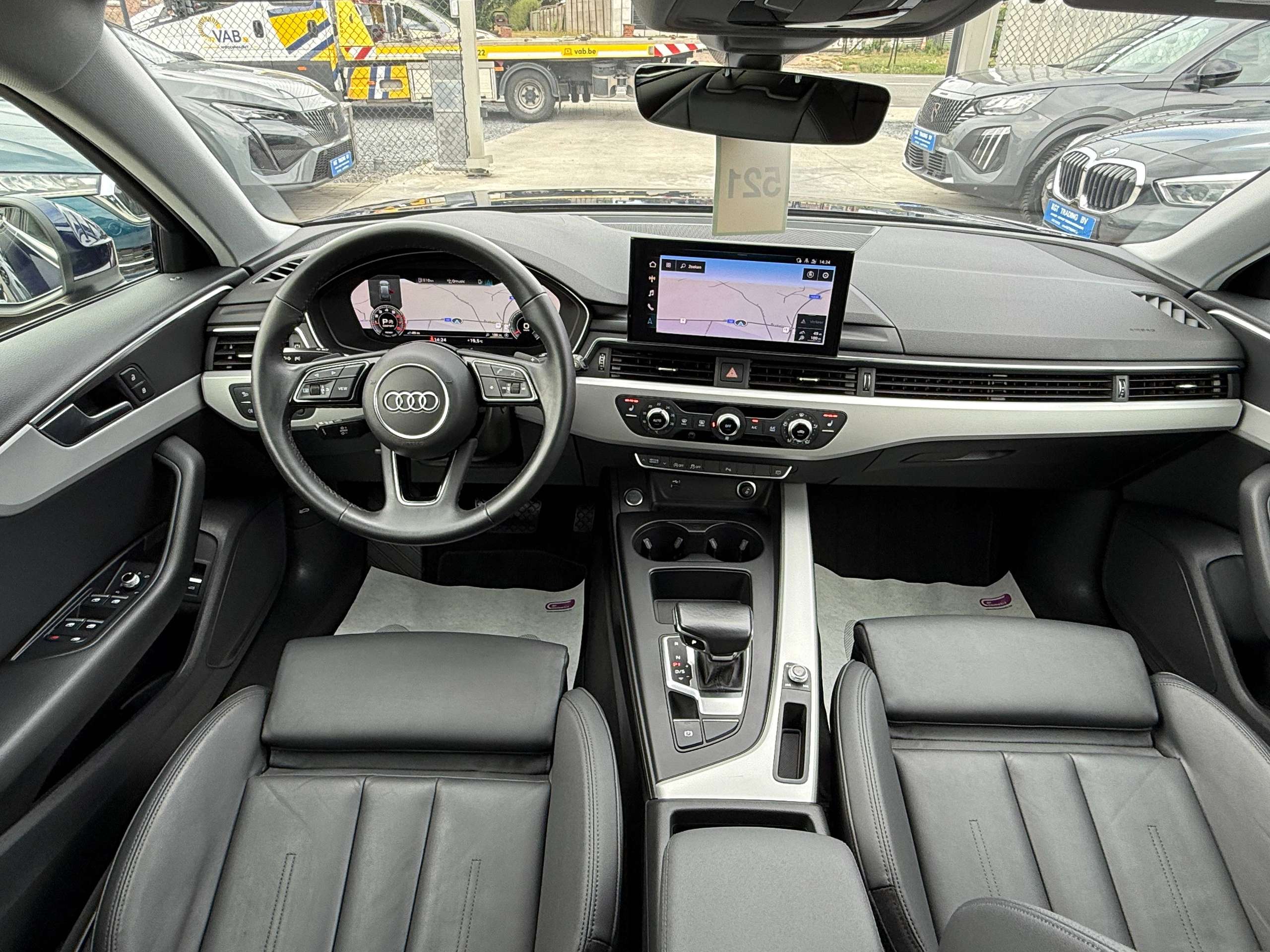 e904e365-1636-42f5-b181-dc96a7fa349936-audi-a4-avant-35-tfsi-automaat-navigatie-zwart-leder-sportzetels-trekhaak-full-led-carplay.jpg
