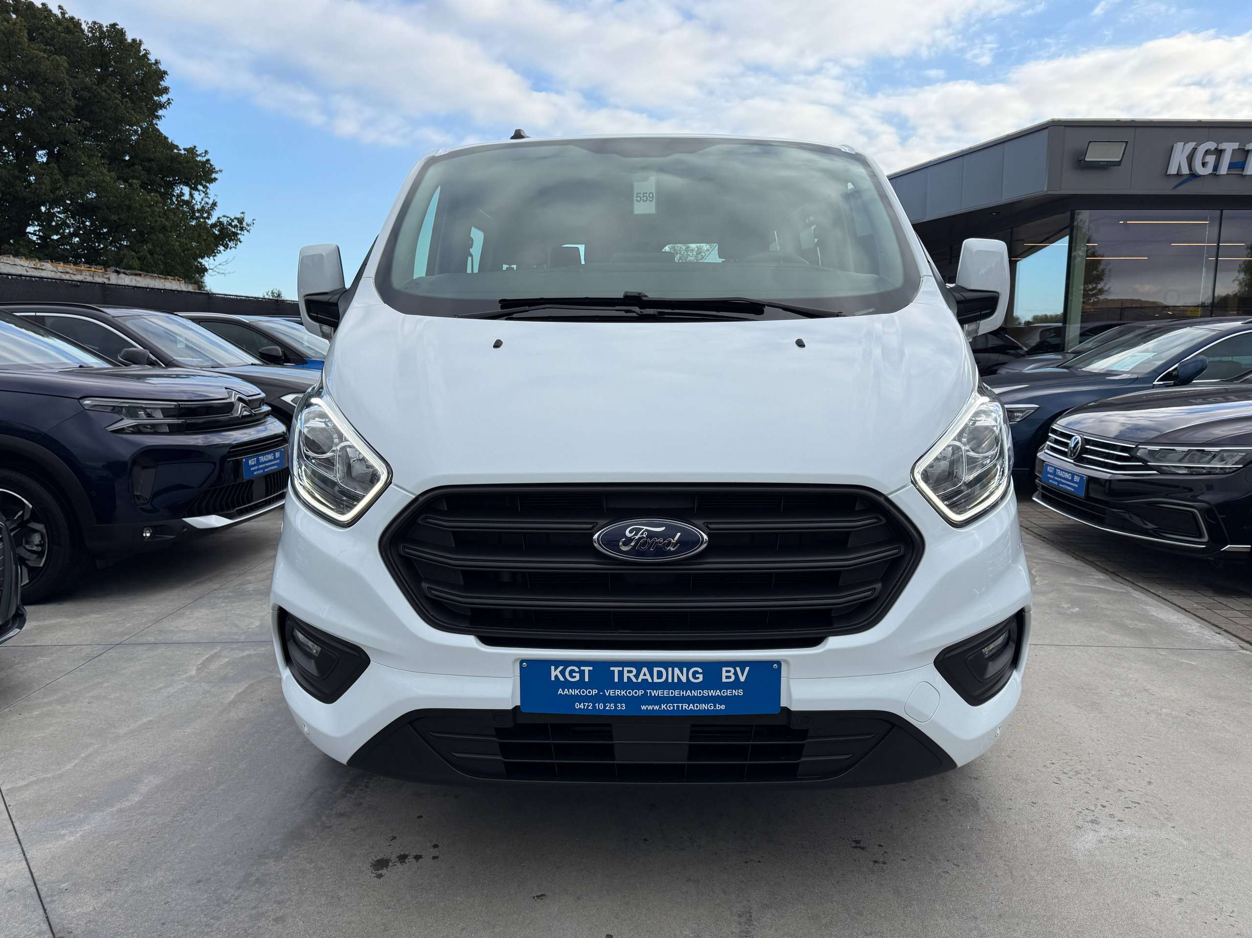 f176cb1a-5756-45f1-9f6f-26682725e8562-ford-transit-custom-2-0-tdci-9-zetels-navigatie-carplay-led-bluetooth-pdc-carpass-nieuwstaat.jpg