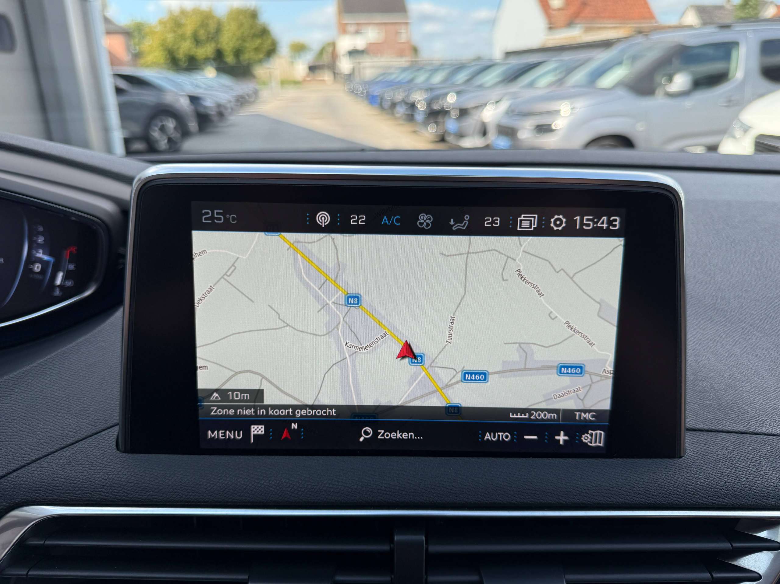 f874540f-257d-4293-b188-4f9145fff14c21-peugeot-5008-1-2i-130pk-7-zetels-navigatie-leder-camera-carplay-dab-pdc.jpg